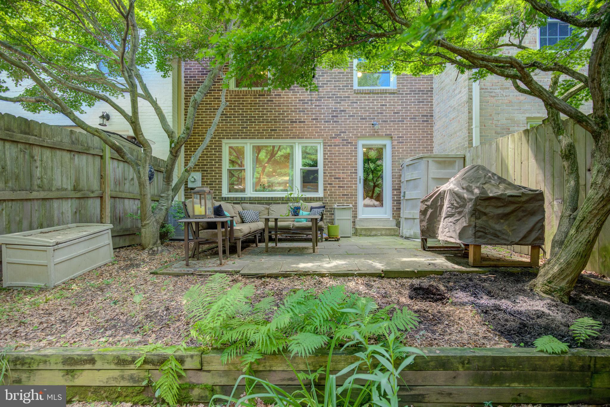 FALLS PLACE TOWNHOUSES - Residential