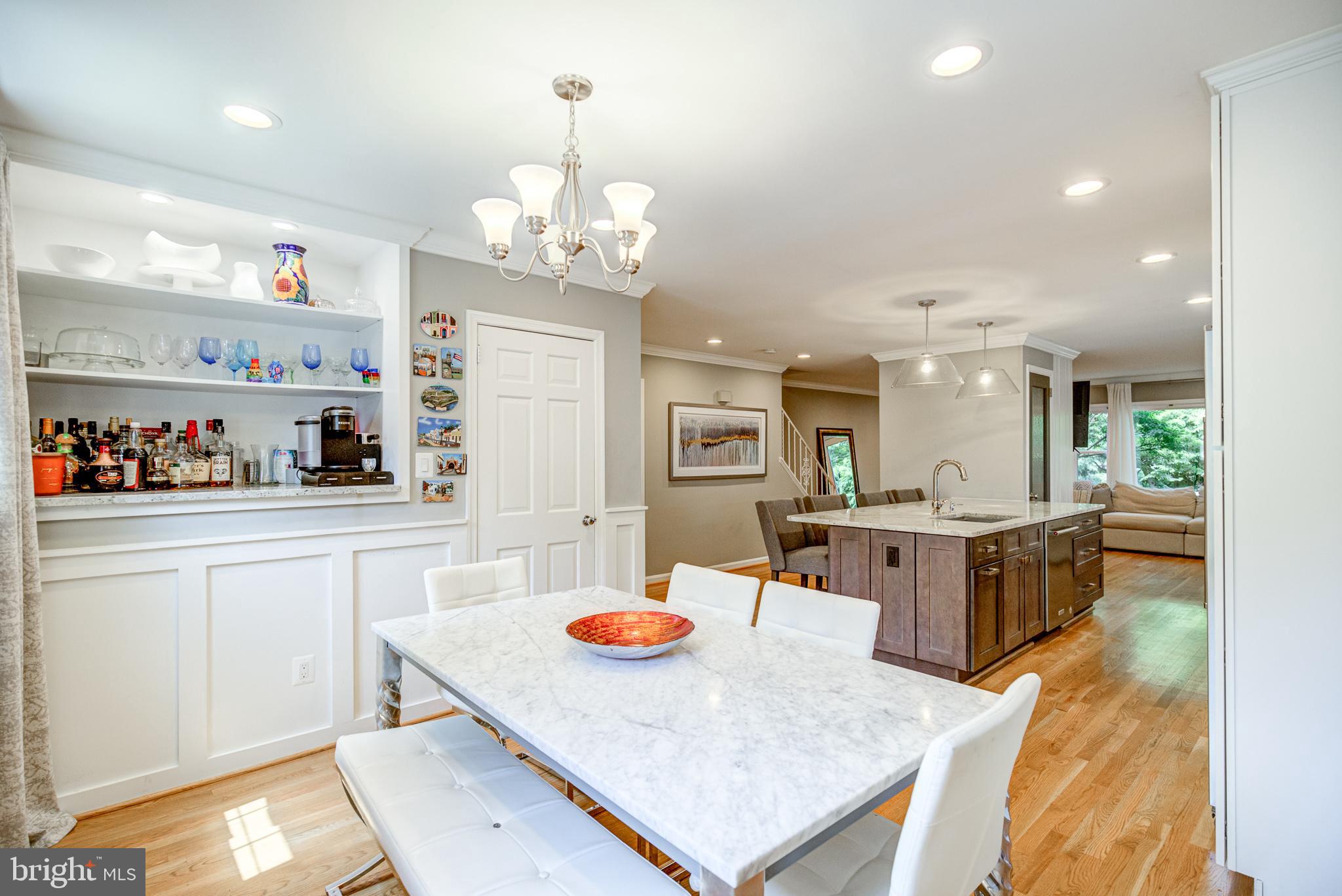 FALLS PLACE TOWNHOUSES - Residential