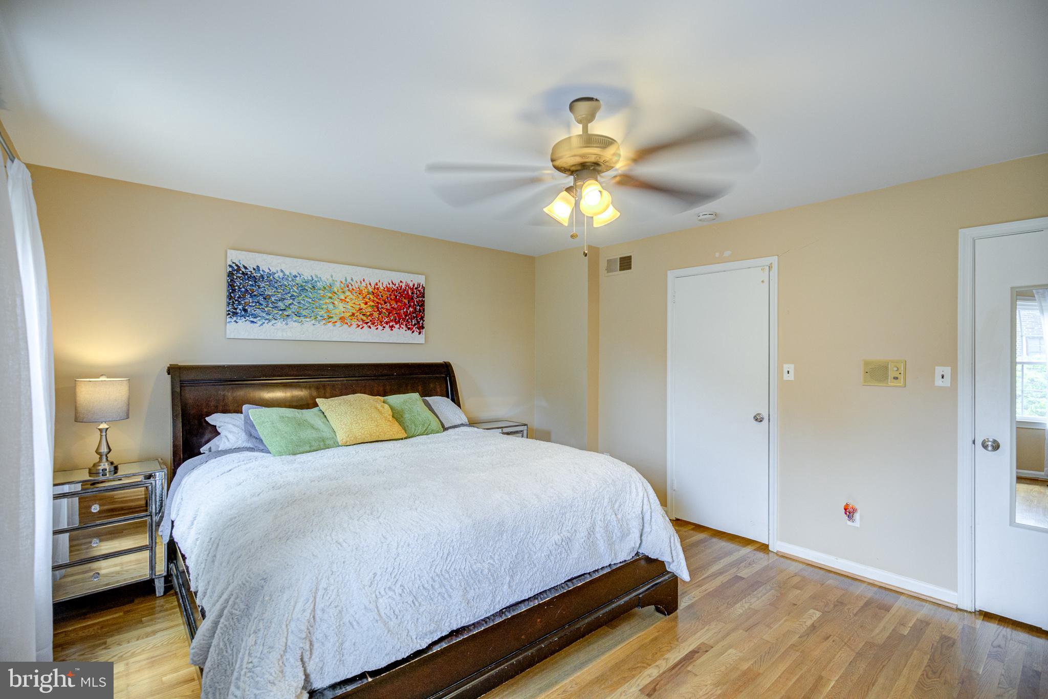 FALLS PLACE TOWNHOUSES - Residential