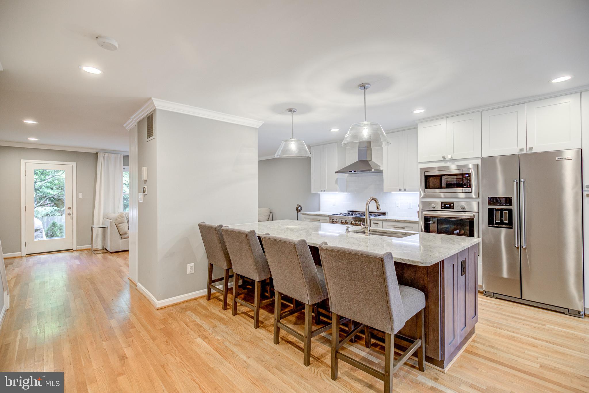 FALLS PLACE TOWNHOUSES - Residential