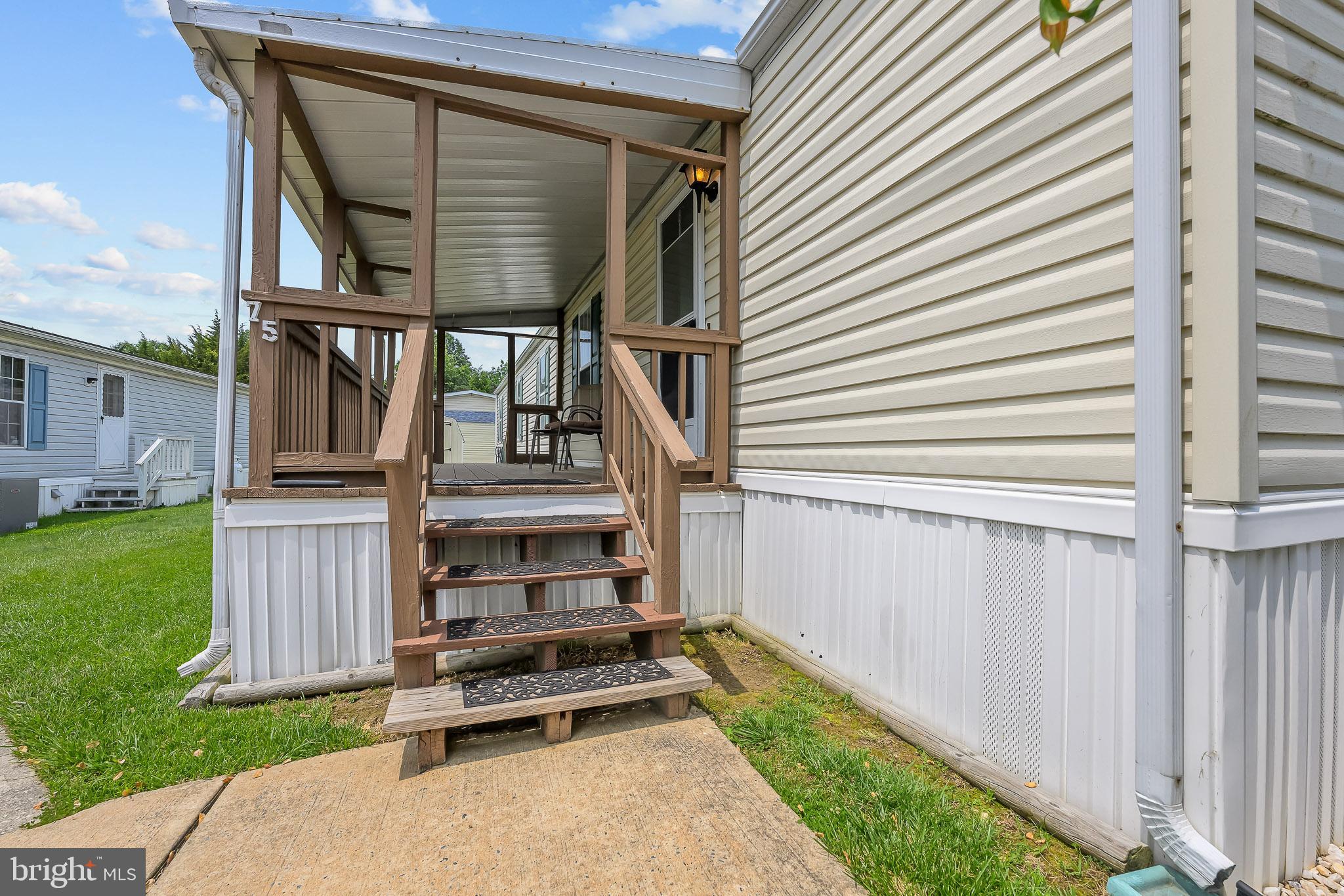 MURRAY MANOR - Residential