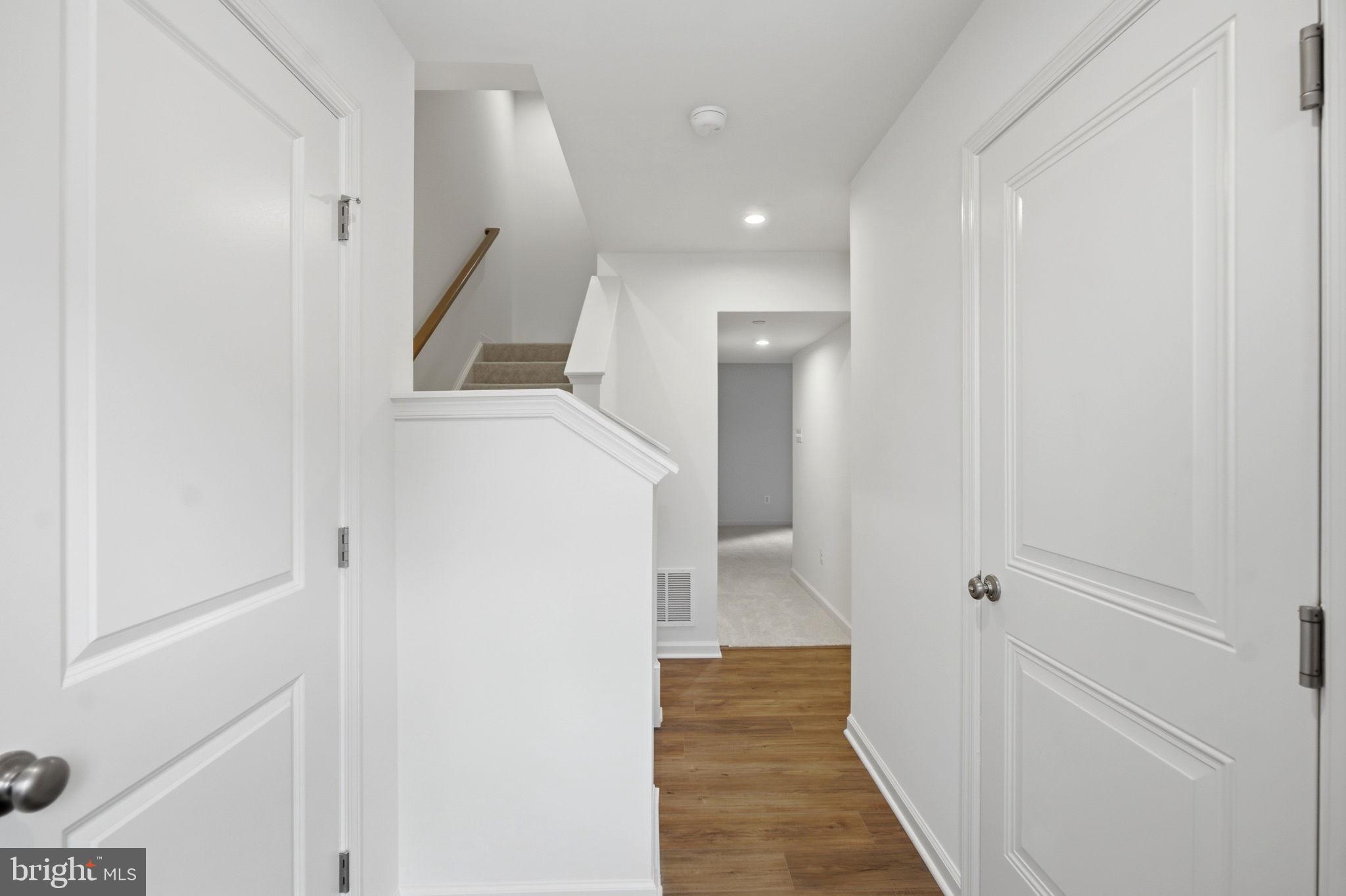 10 MAGNOLIA COURT