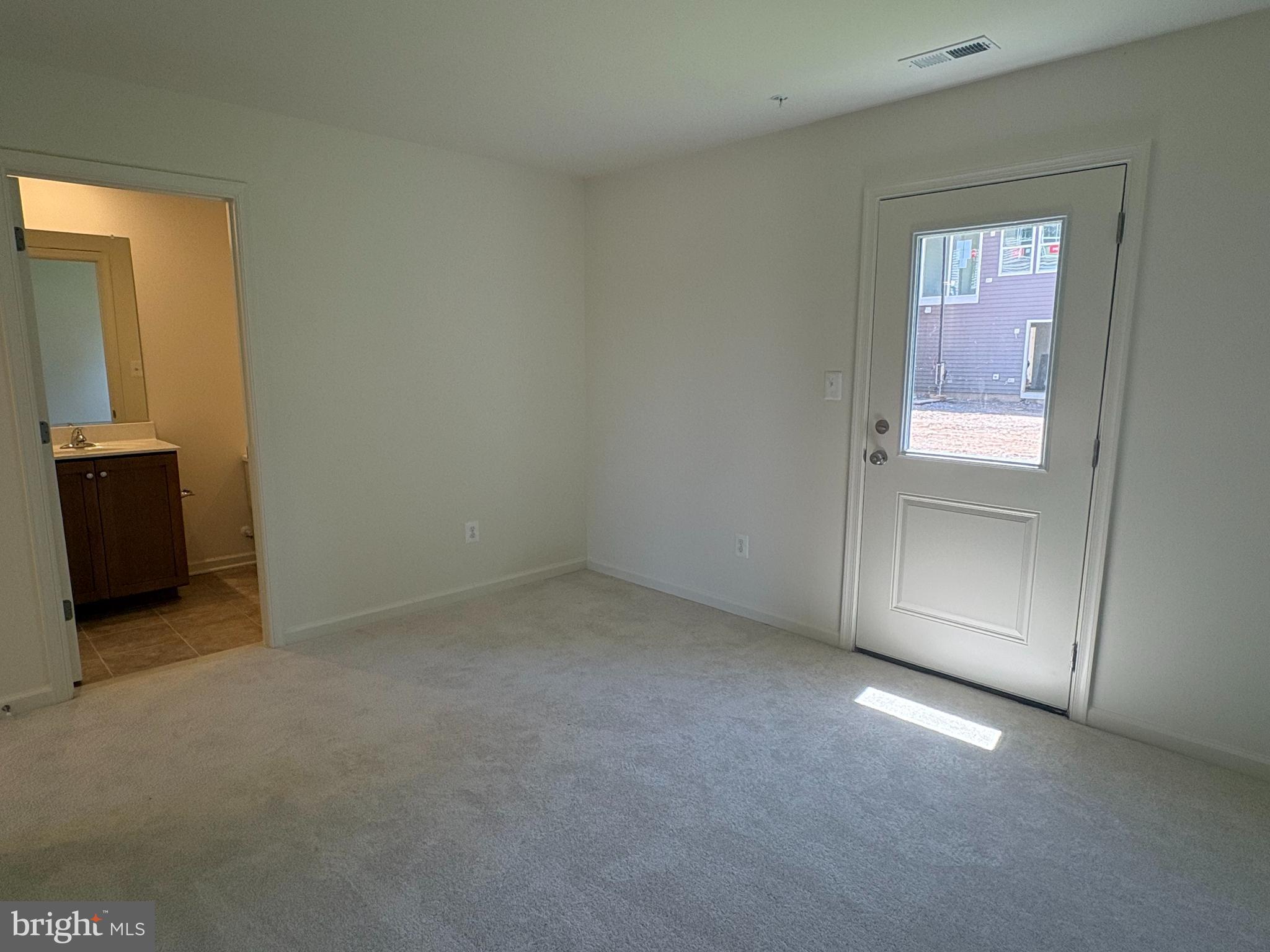 10 MAGNOLIA COURT