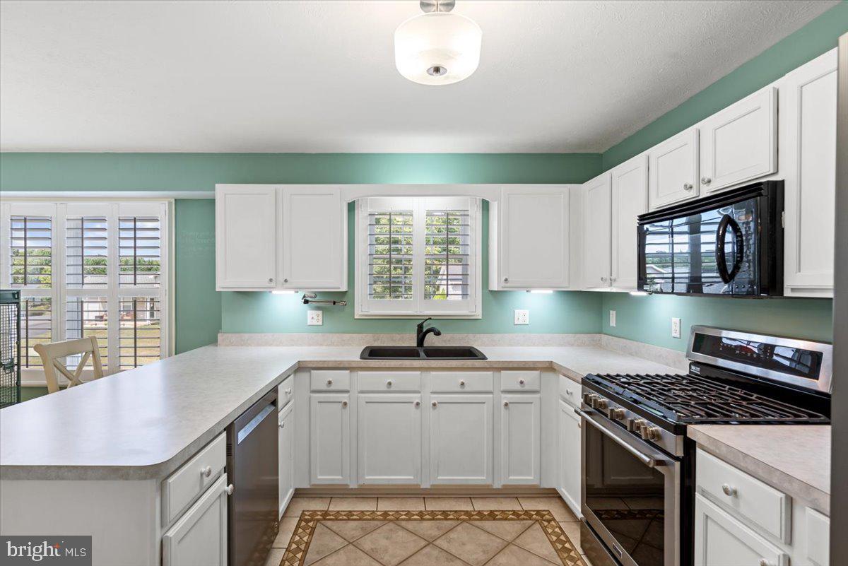 TIMBERWOOD VILLAGE - Residential