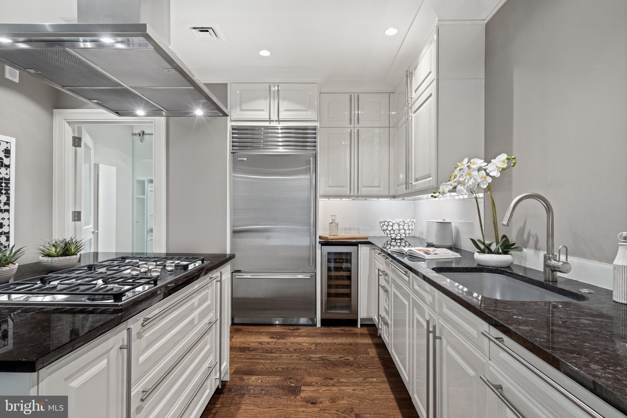 RITTENHOUSE SQUARE - Residential