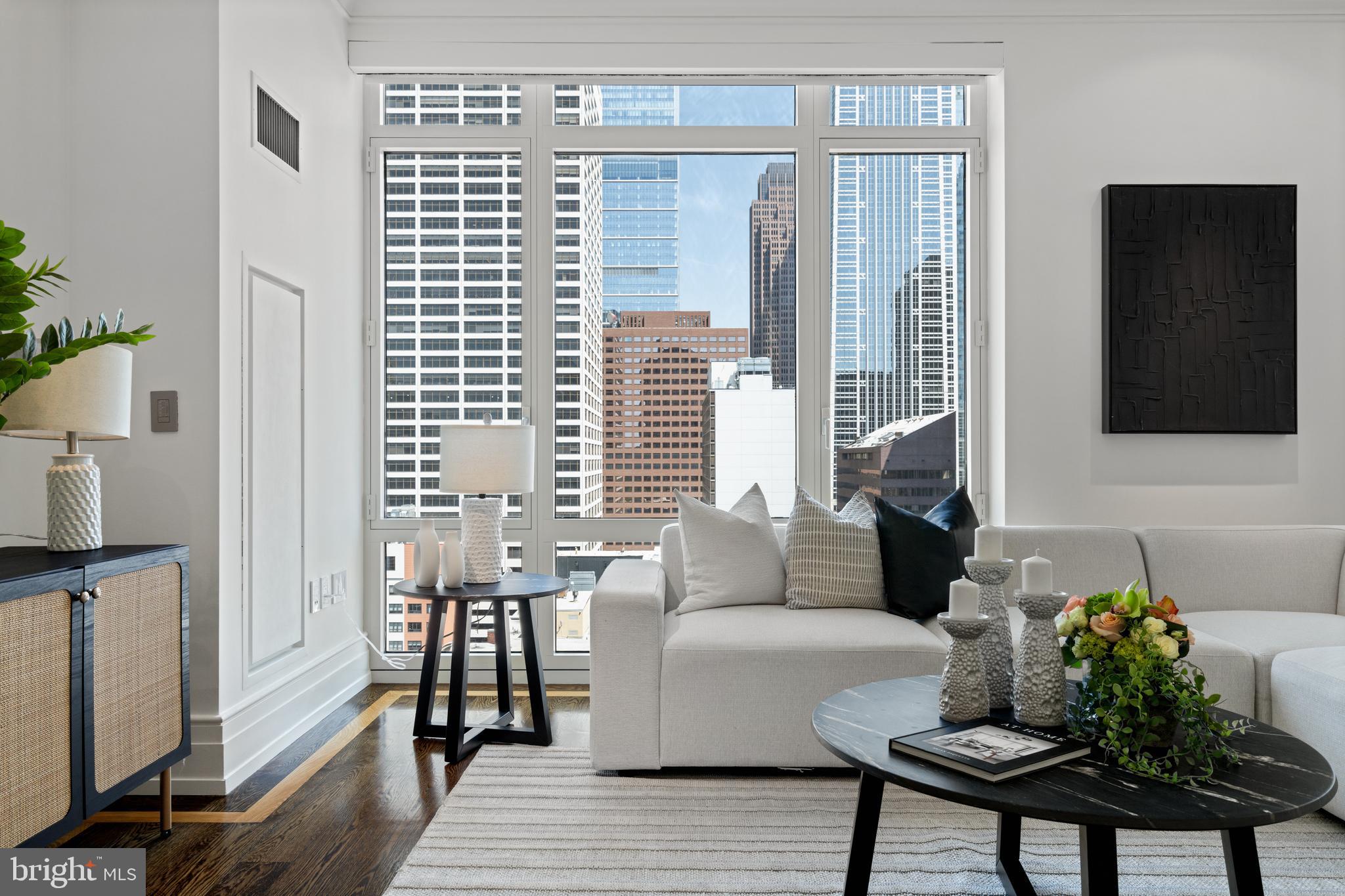 RITTENHOUSE SQUARE - Residential