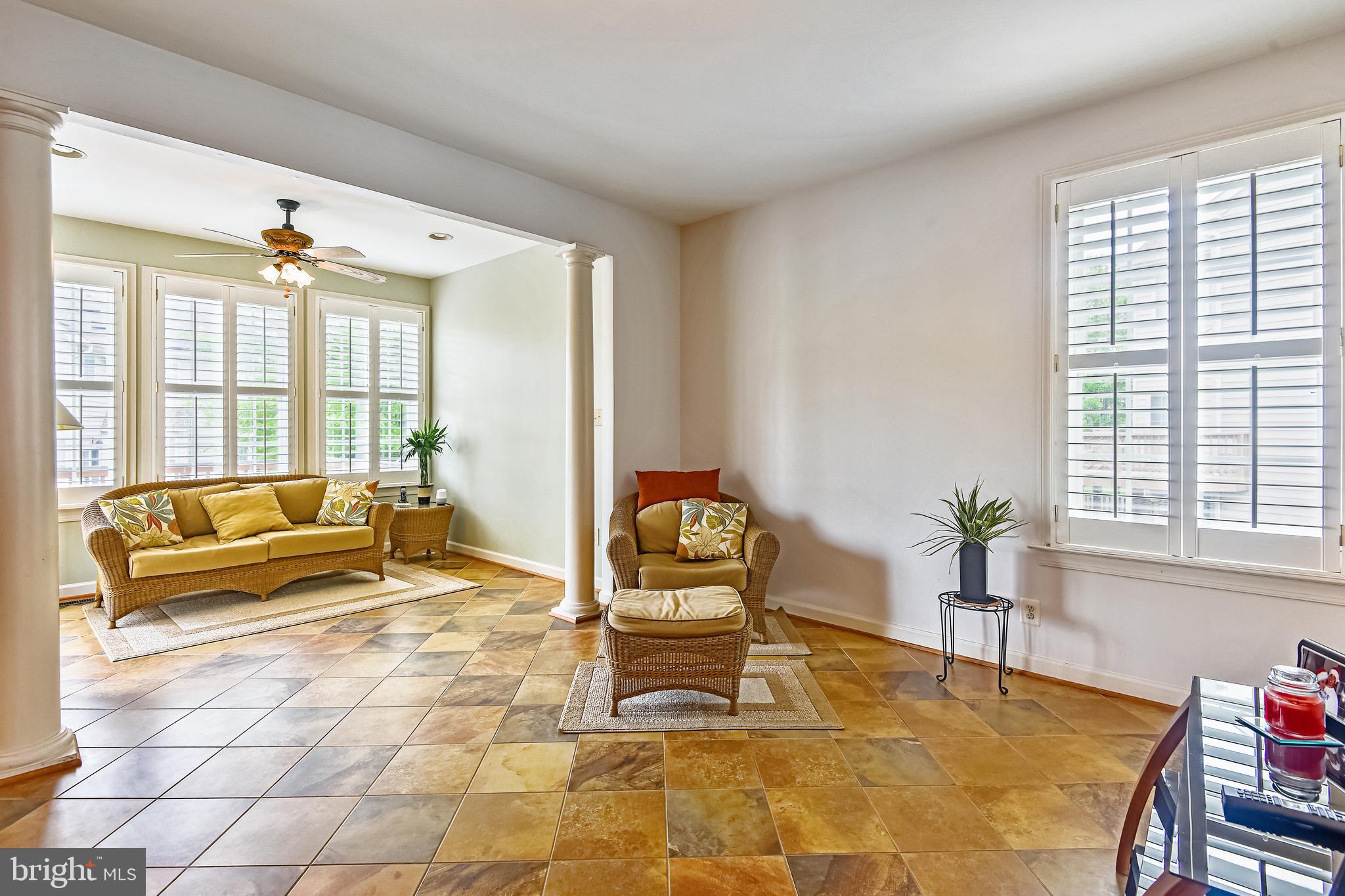 HIGHLAND OAKS - Residential Lease