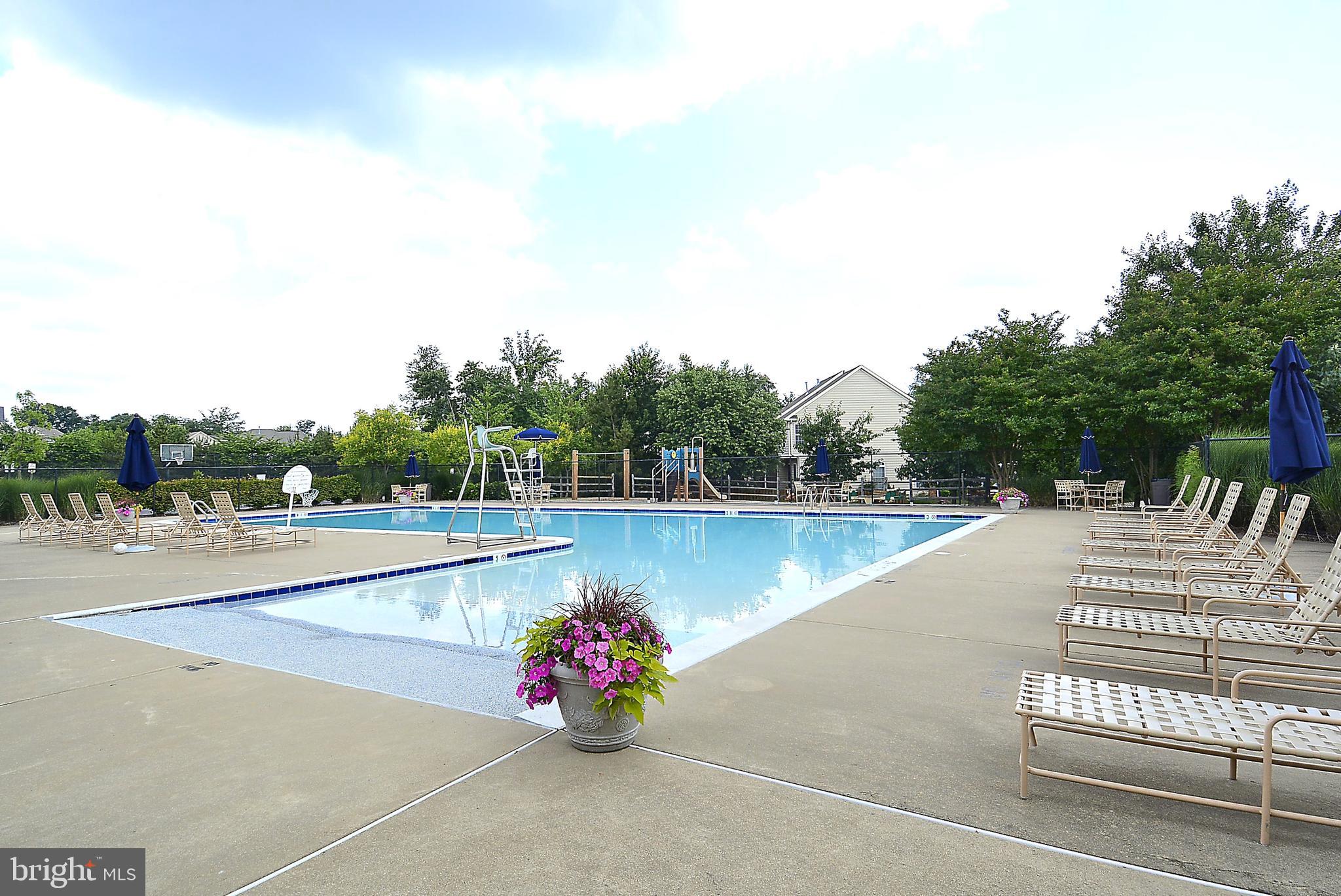 HIGHLAND OAKS - Residential Lease