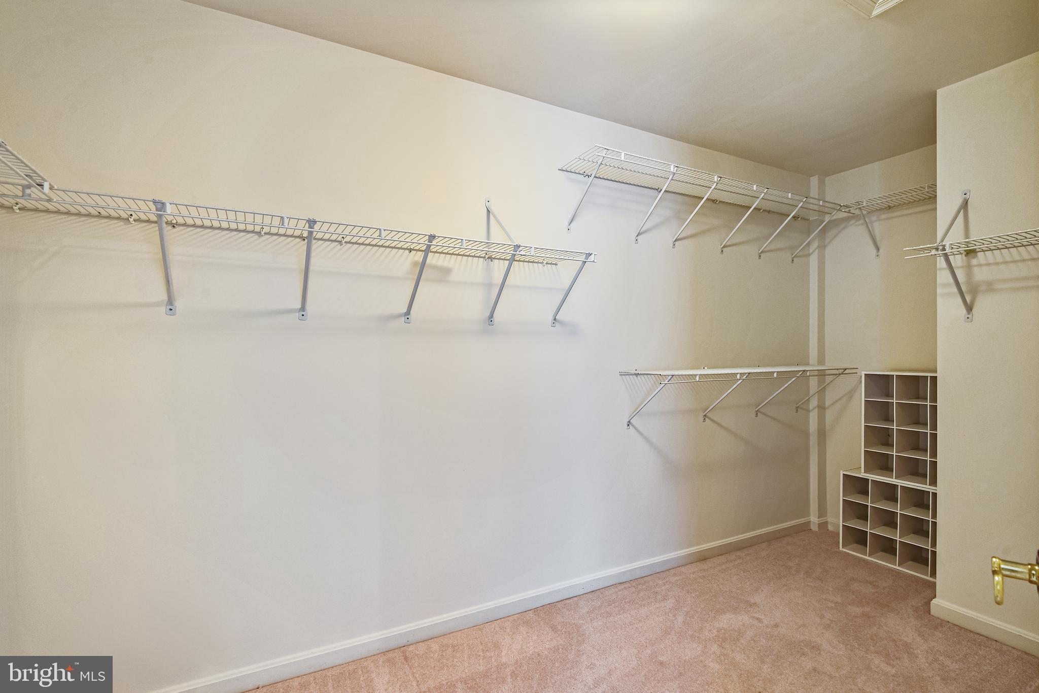 HIGHLAND OAKS - Residential Lease