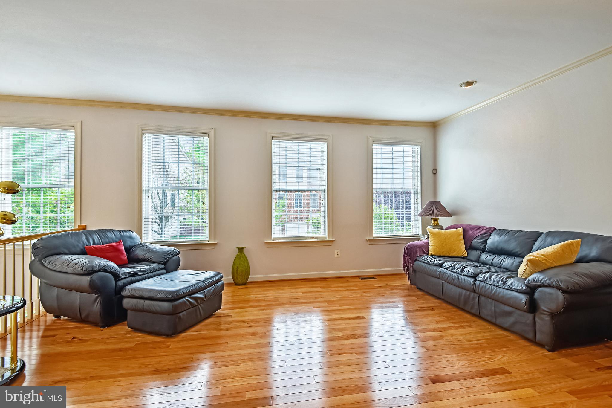 HIGHLAND OAKS - Residential Lease