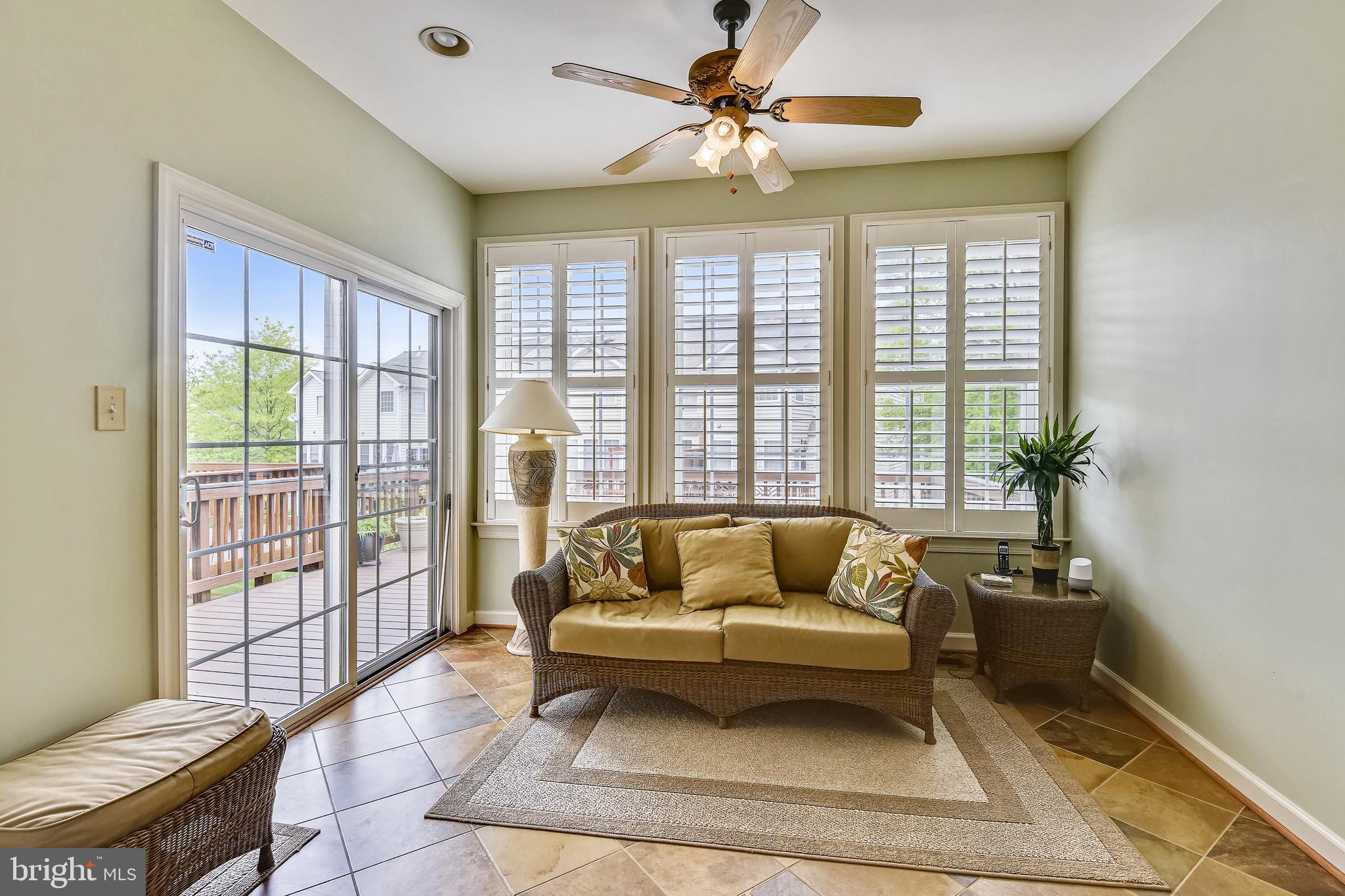 HIGHLAND OAKS - Residential Lease