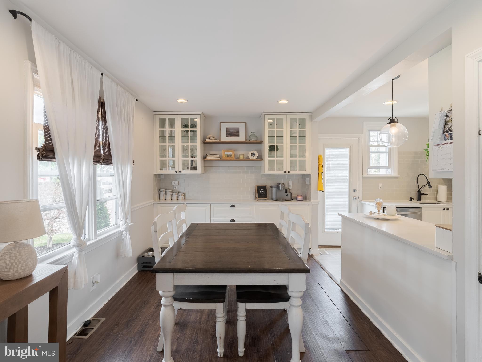 NORTH HILLS - Residential