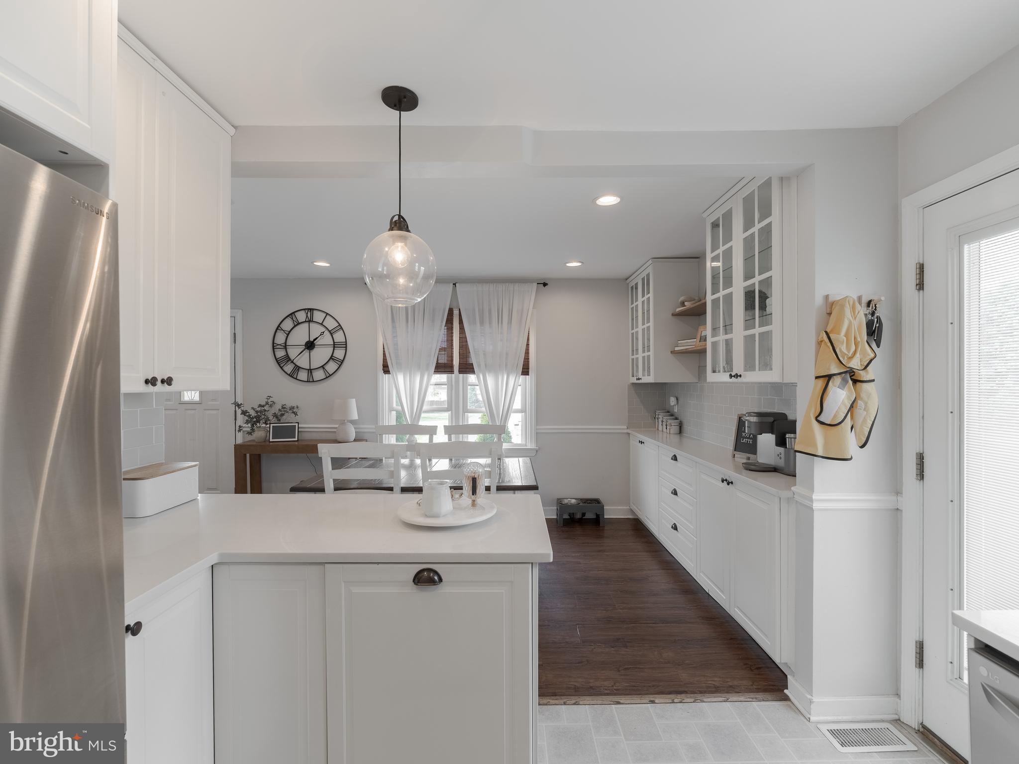 NORTH HILLS - Residential