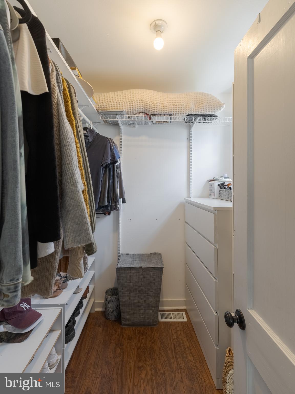 NORTH HILLS - Residential