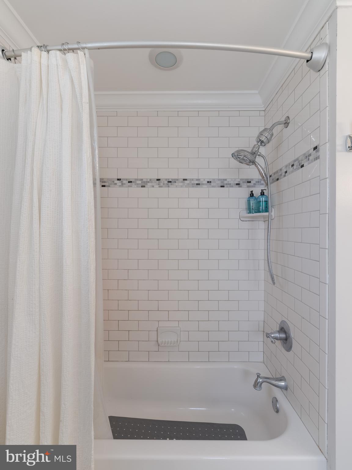 NORTH HILLS - Residential