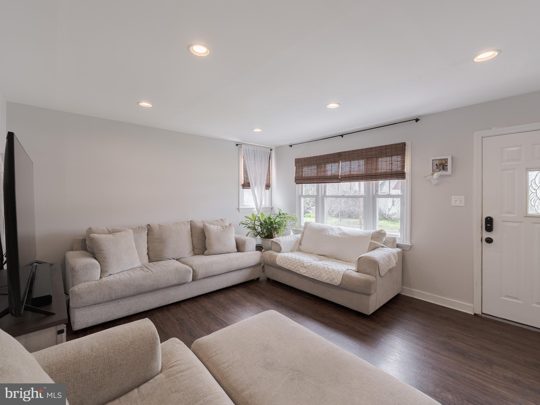 NORTH HILLS - Residential