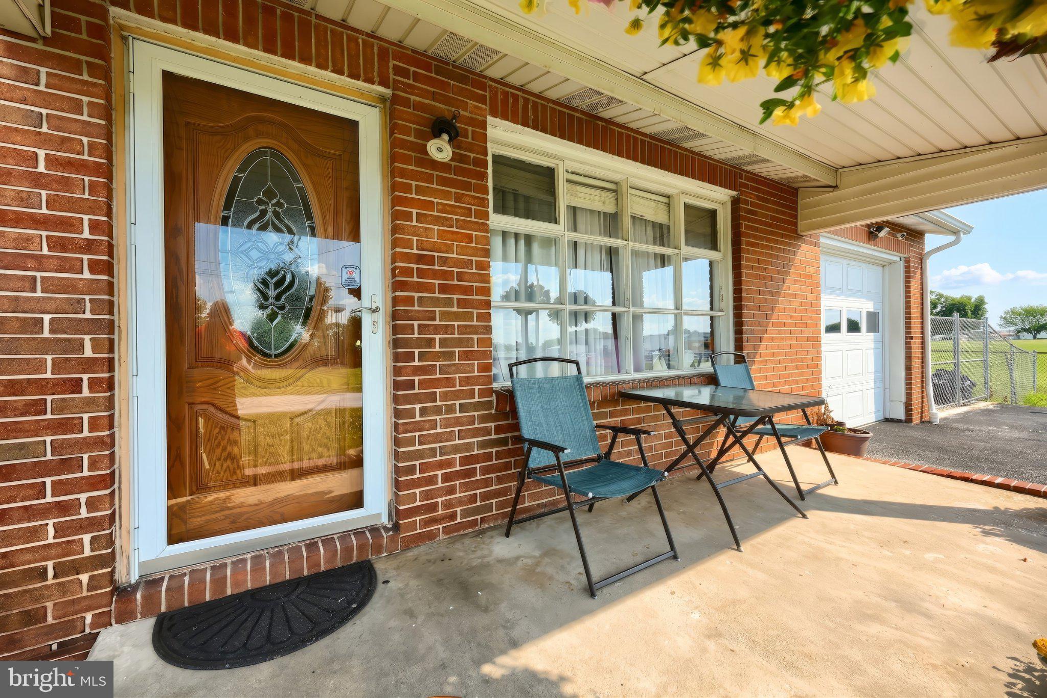 7 ELM AVENUE
