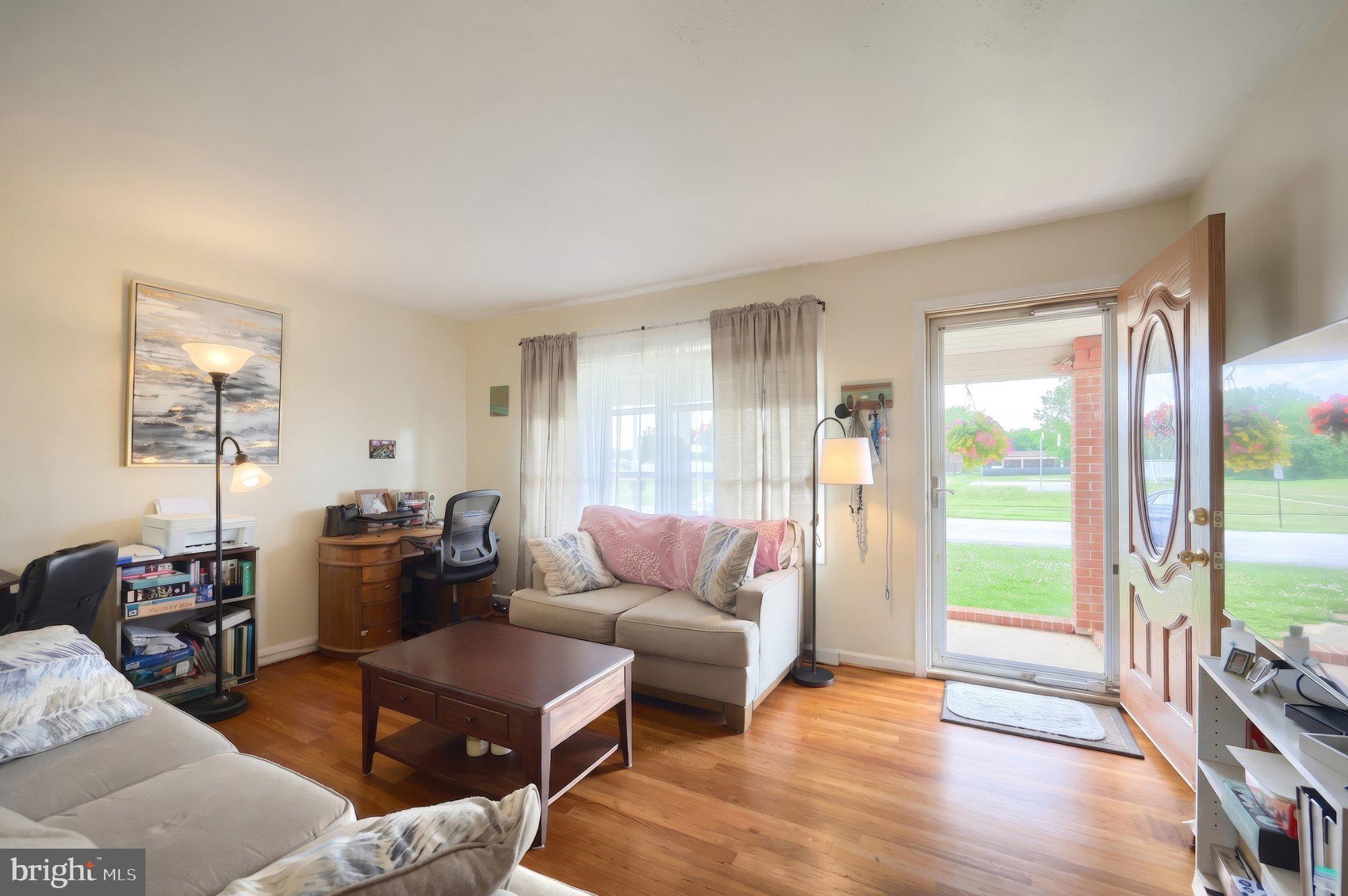 7 ELM AVENUE