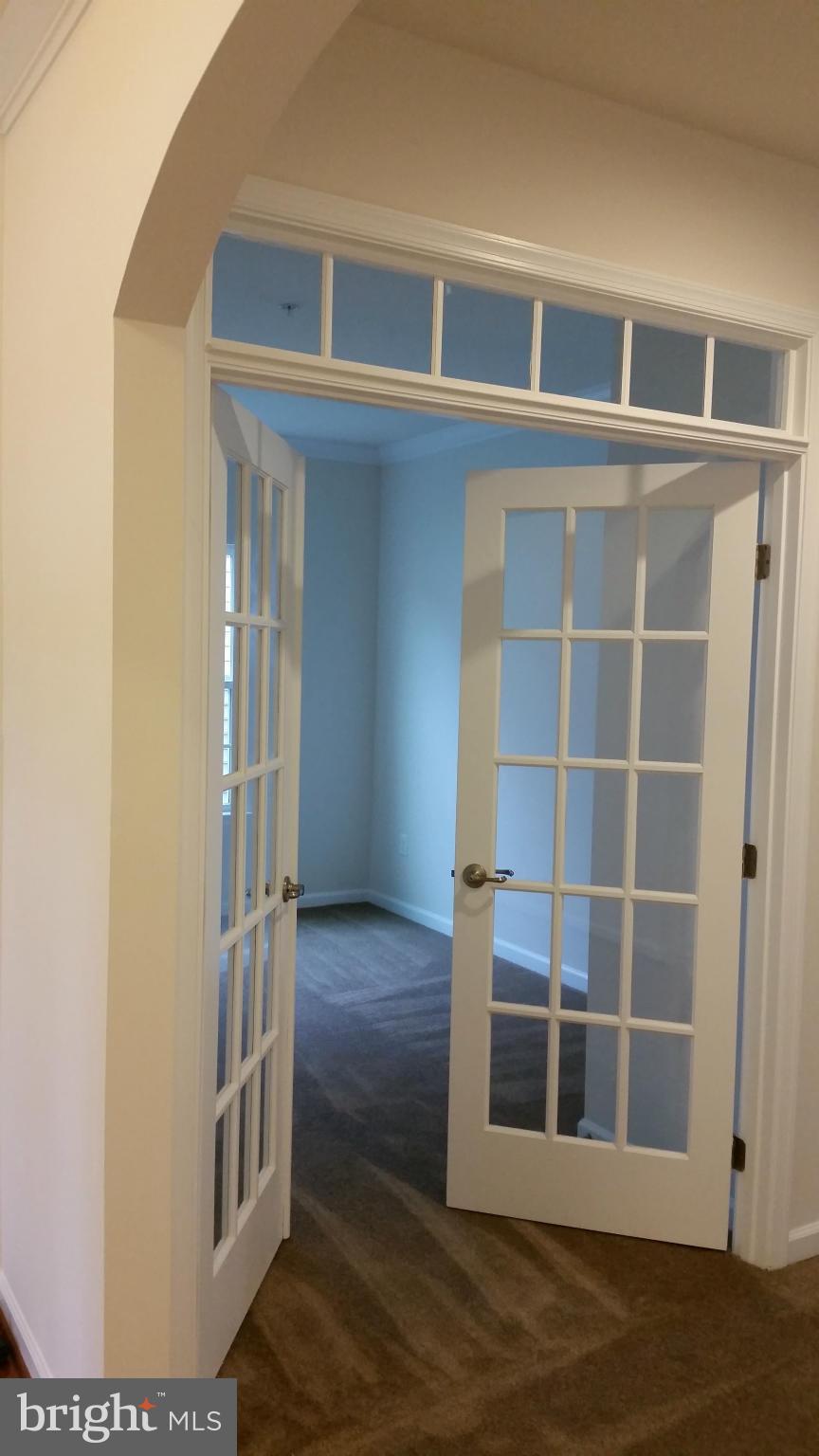 COLONIAL CHARLES - Residential