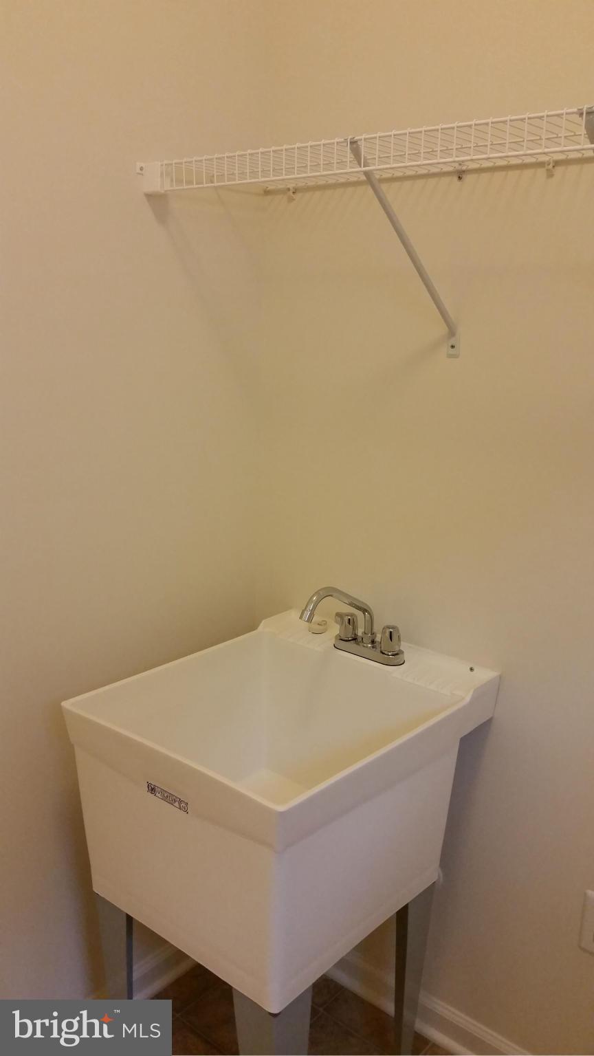 COLONIAL CHARLES - Residential