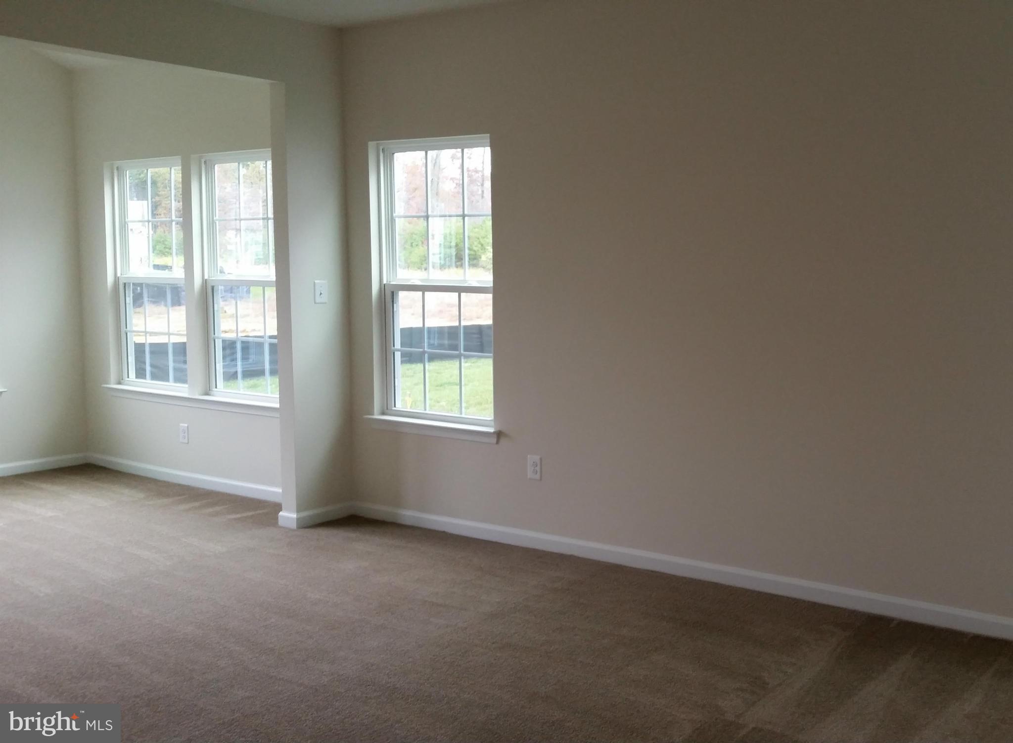 COLONIAL CHARLES - Residential