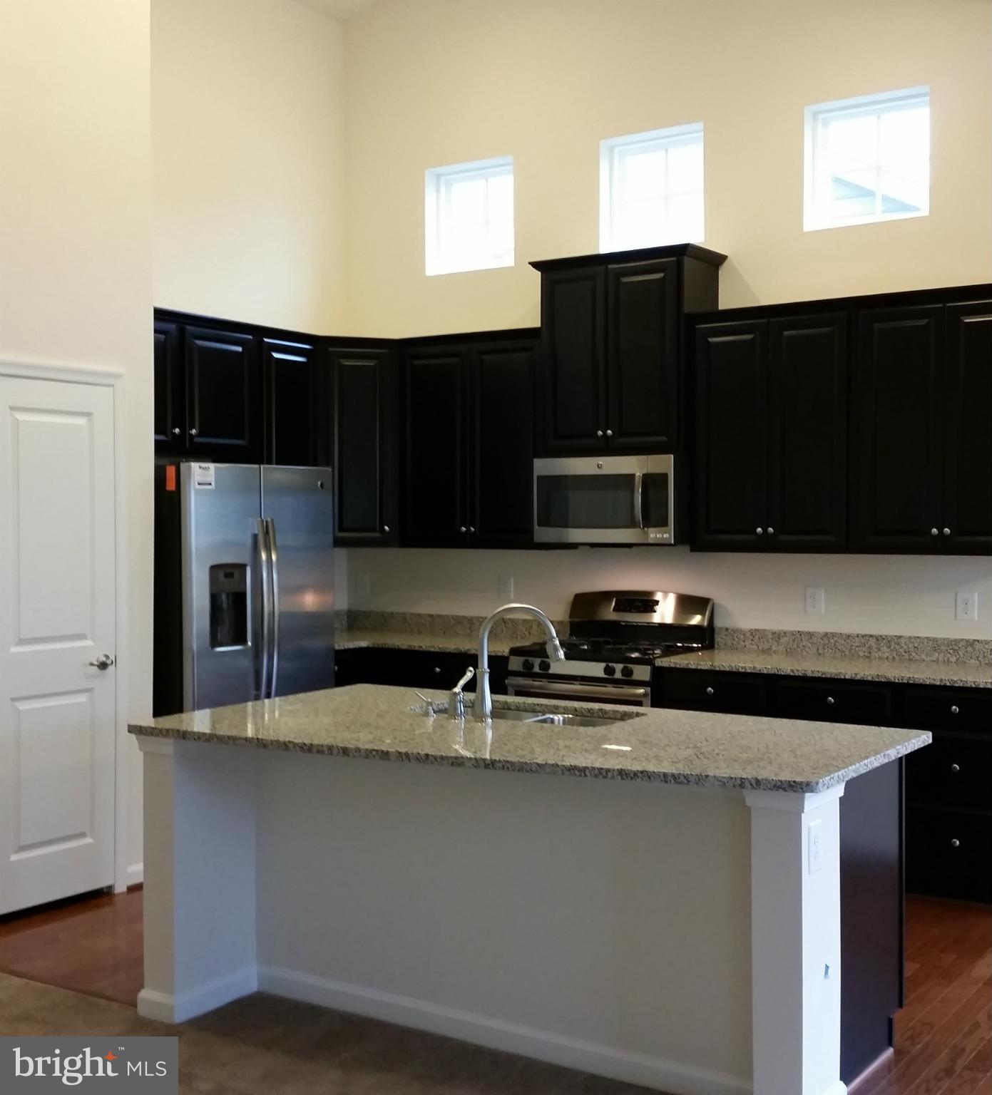 COLONIAL CHARLES - Residential