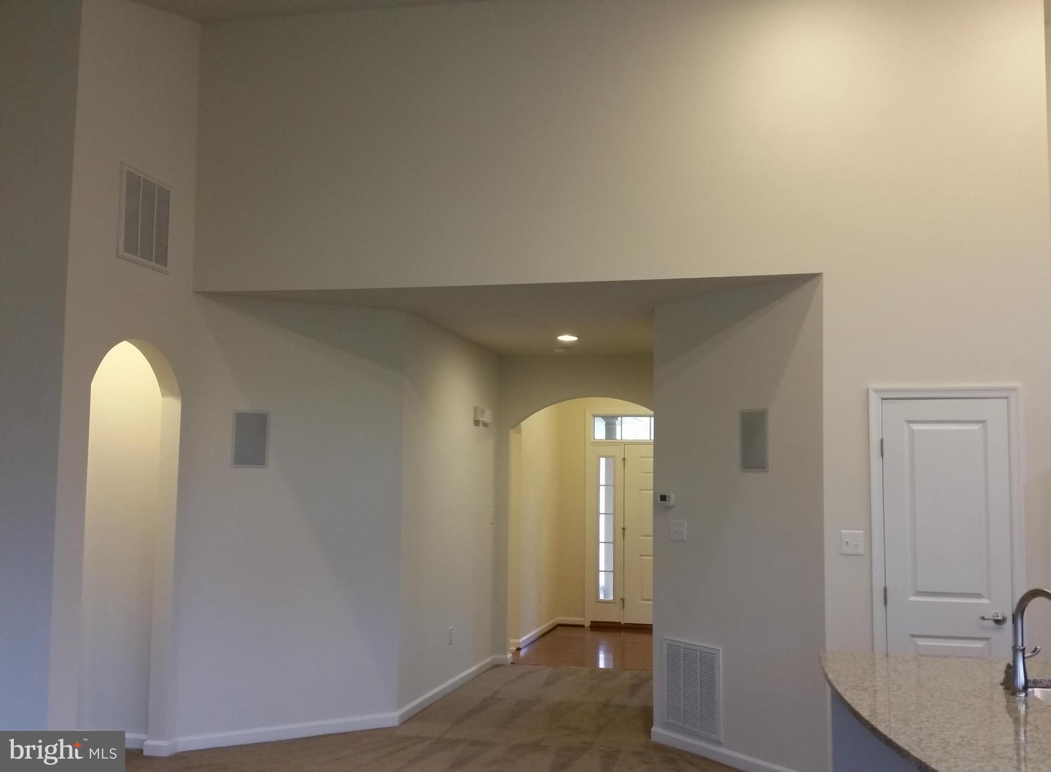 COLONIAL CHARLES - Residential