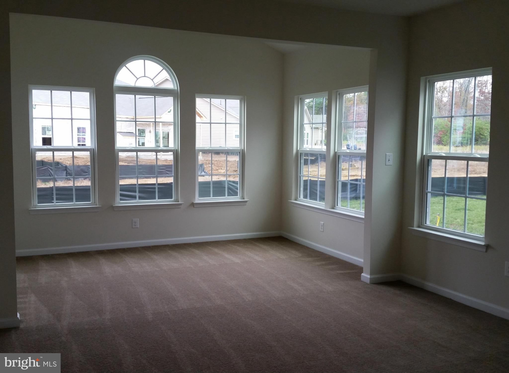 COLONIAL CHARLES - Residential