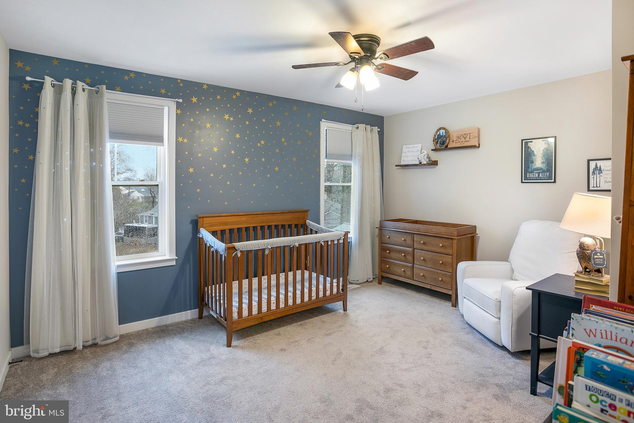 WOODLAND BEACH - Residential