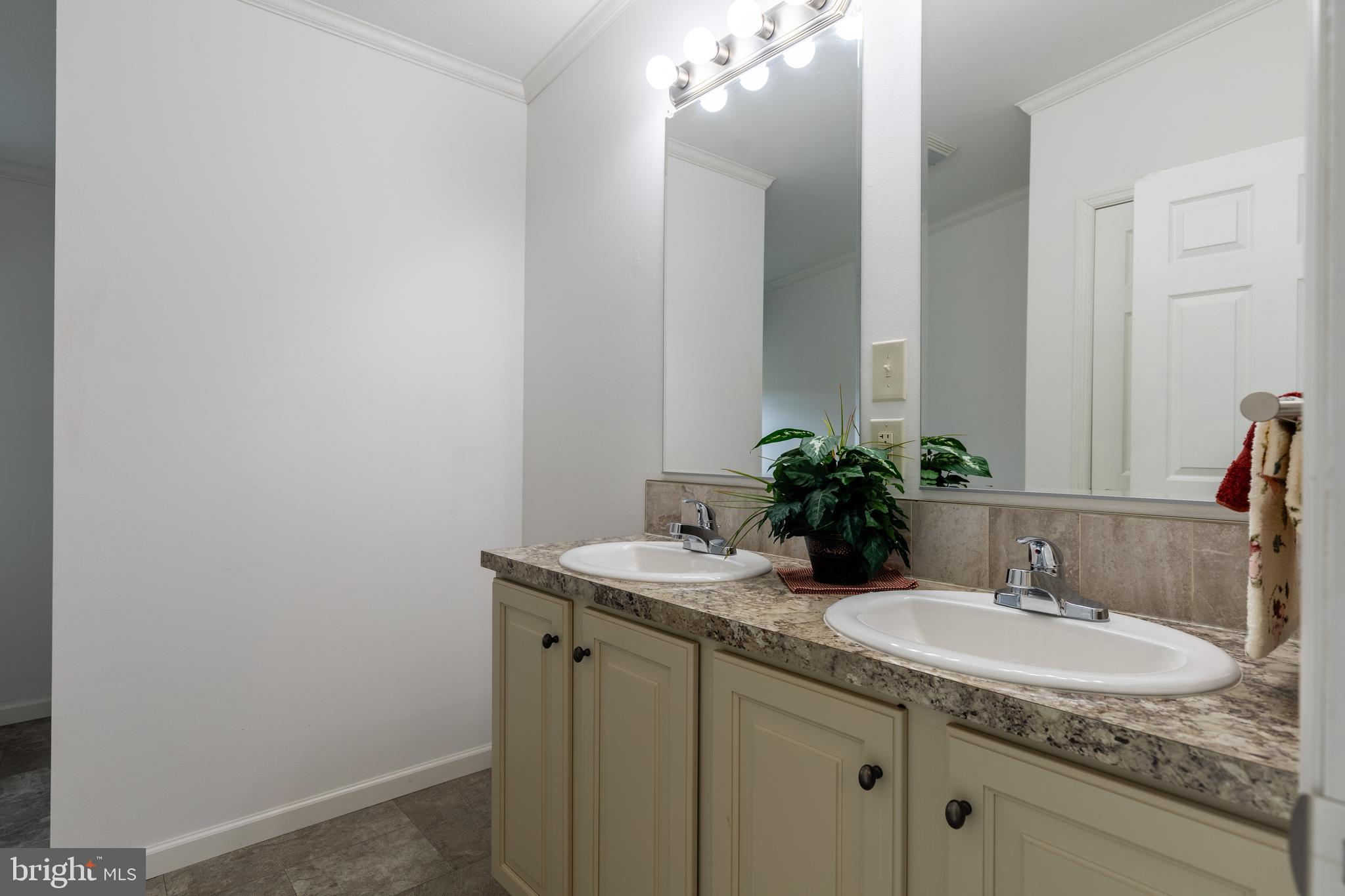 SHIPPENSBURG VILLAGE - Residential