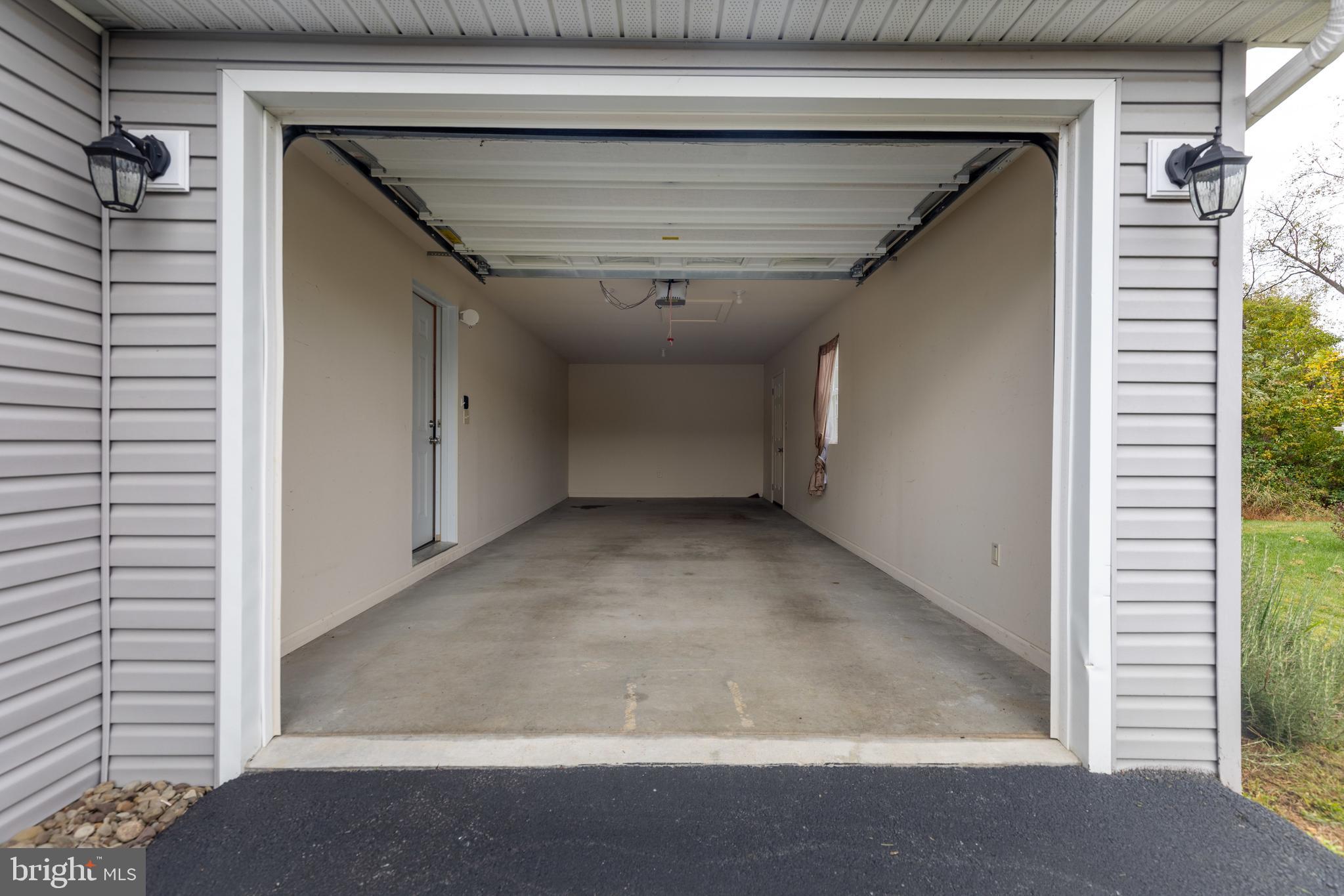 SHIPPENSBURG VILLAGE - Residential