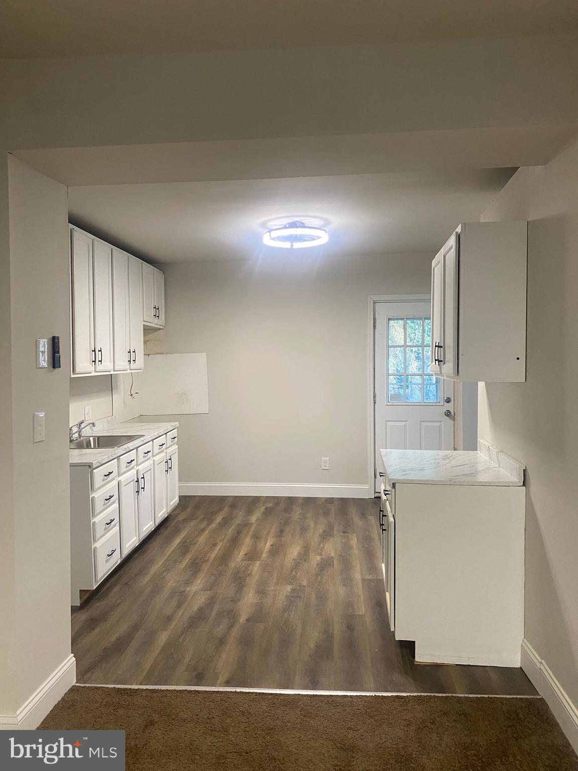 WAVERLY - Residential Lease