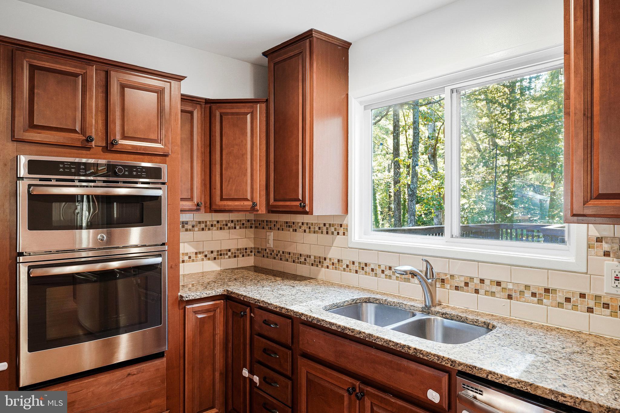 CAMELOT - Residential Lease