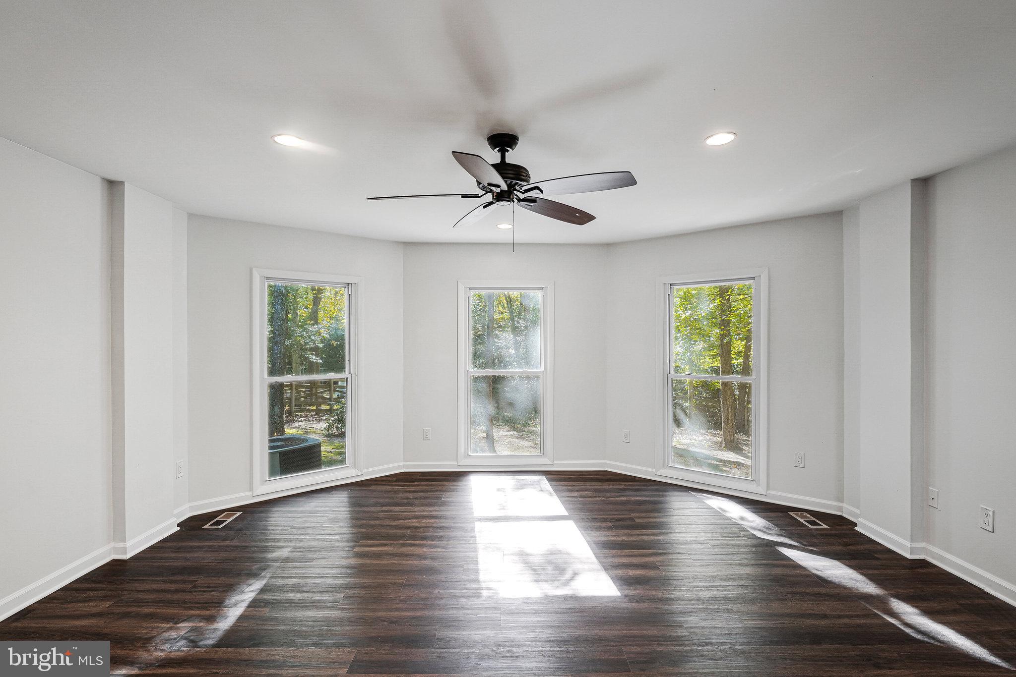 CAMELOT - Residential Lease