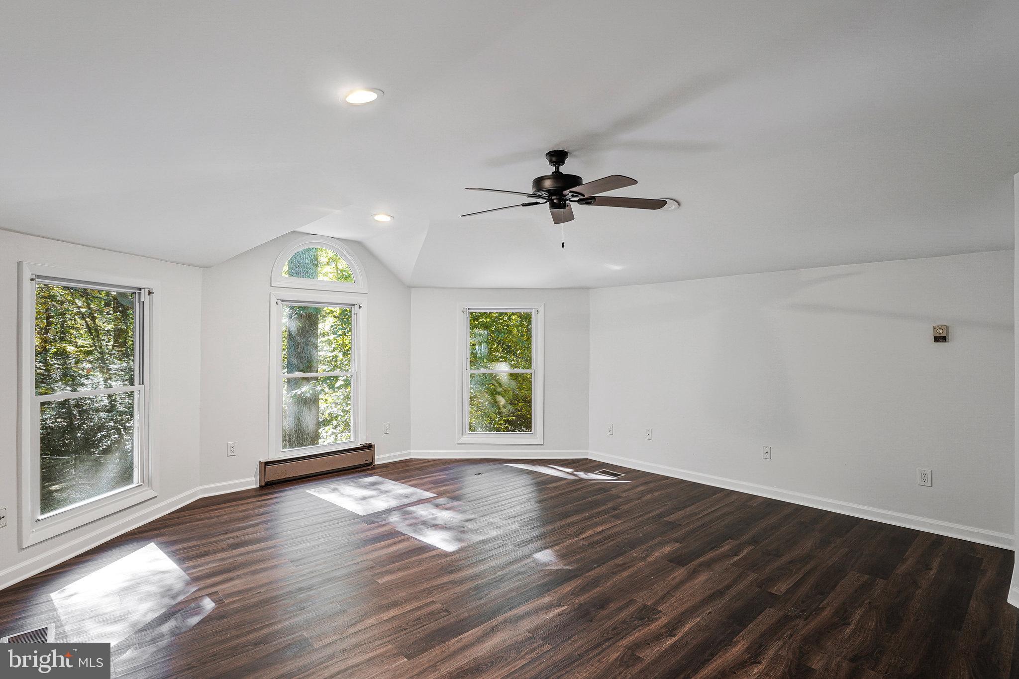 CAMELOT - Residential Lease