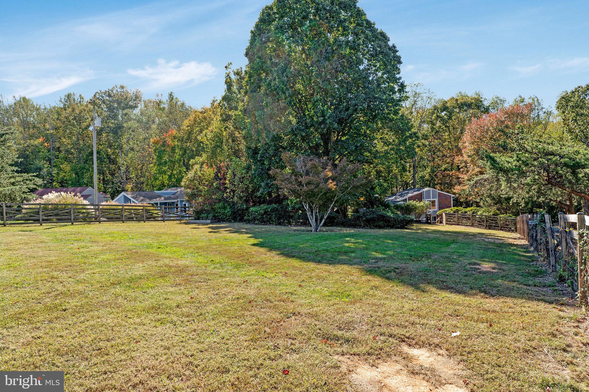 CAMELOT - Residential Lease