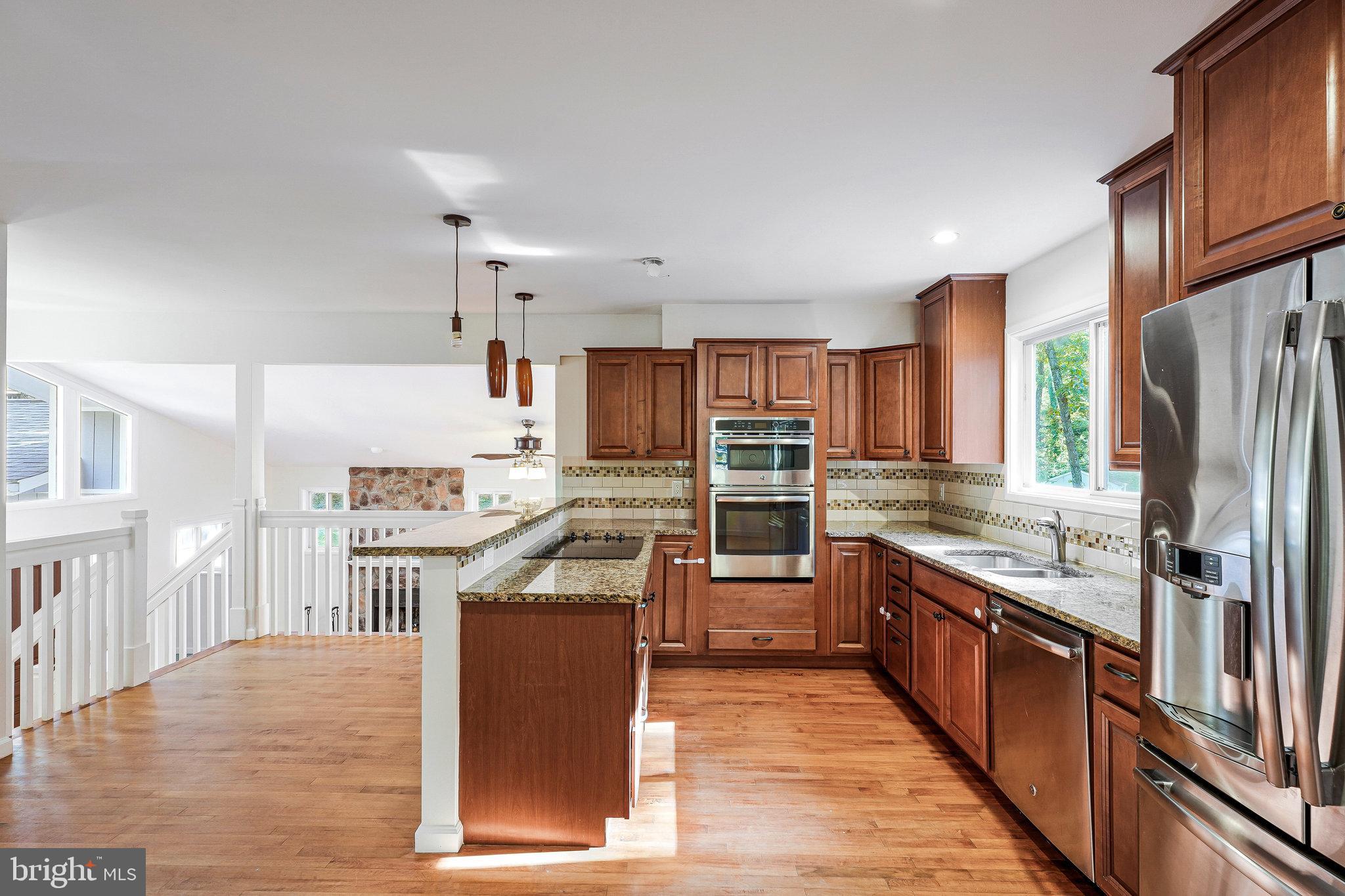 CAMELOT - Residential Lease