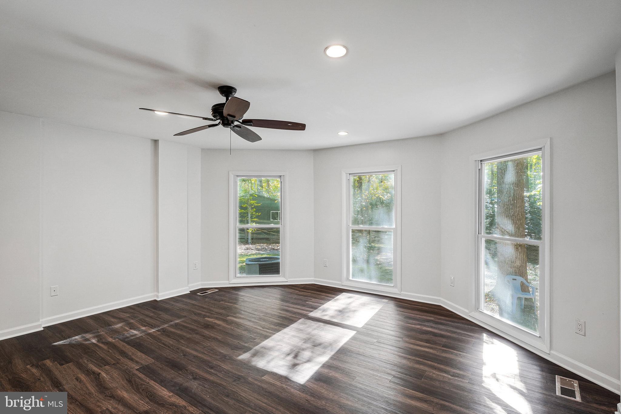 CAMELOT - Residential Lease