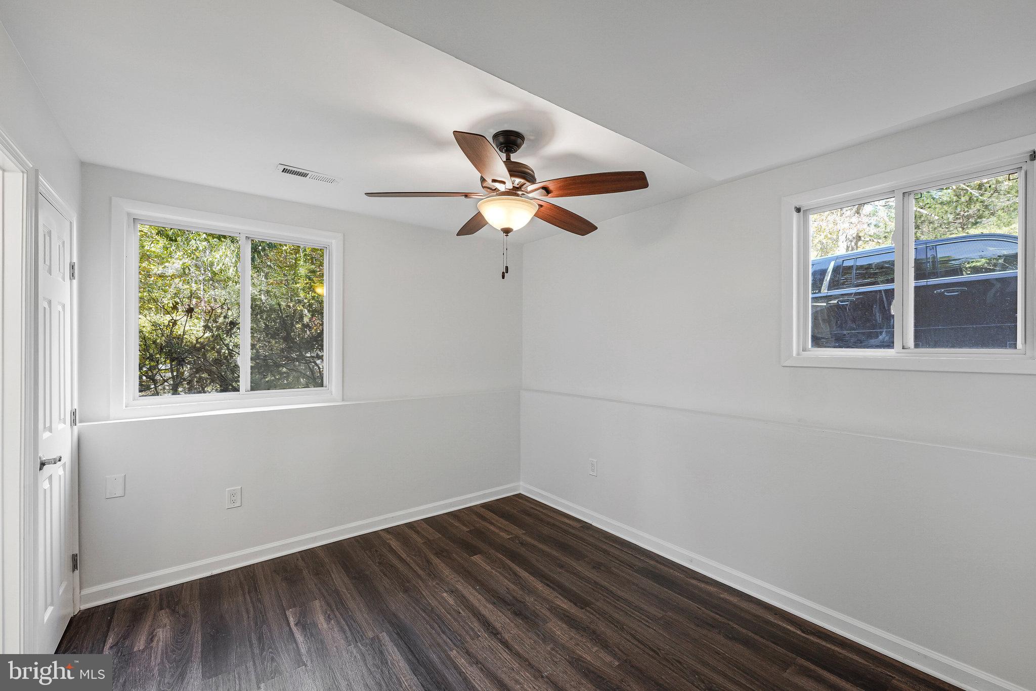 CAMELOT - Residential Lease