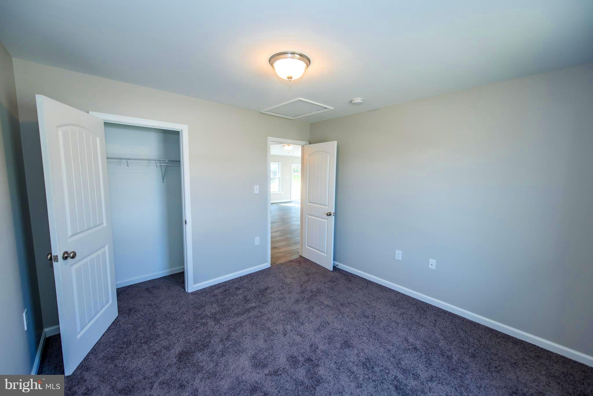 RED HILL - Residential