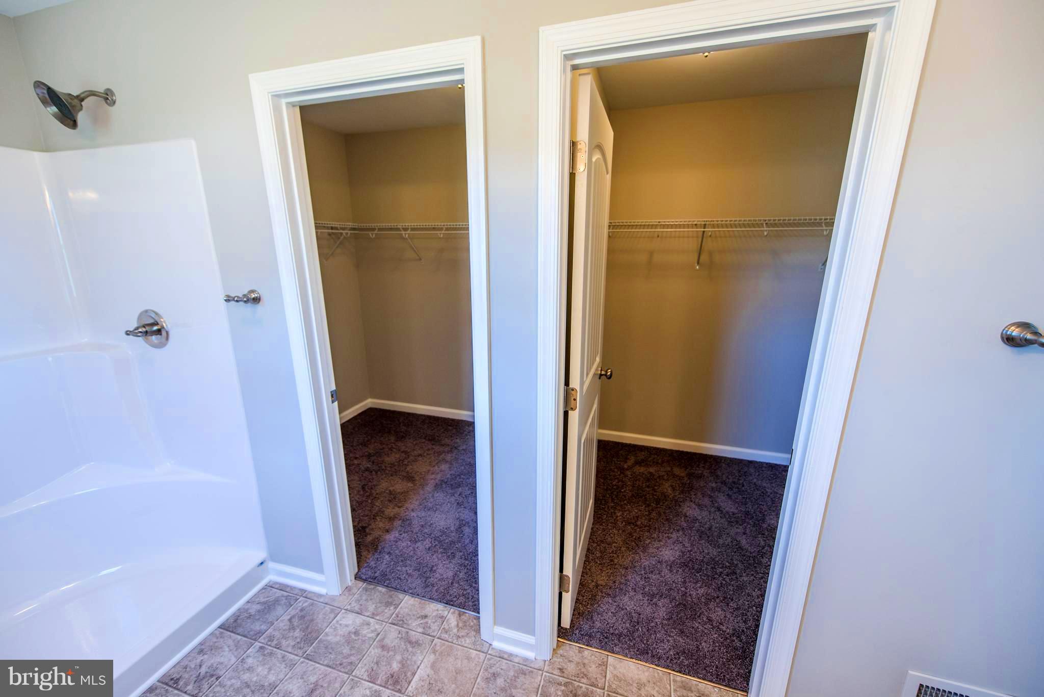 RED HILL - Residential