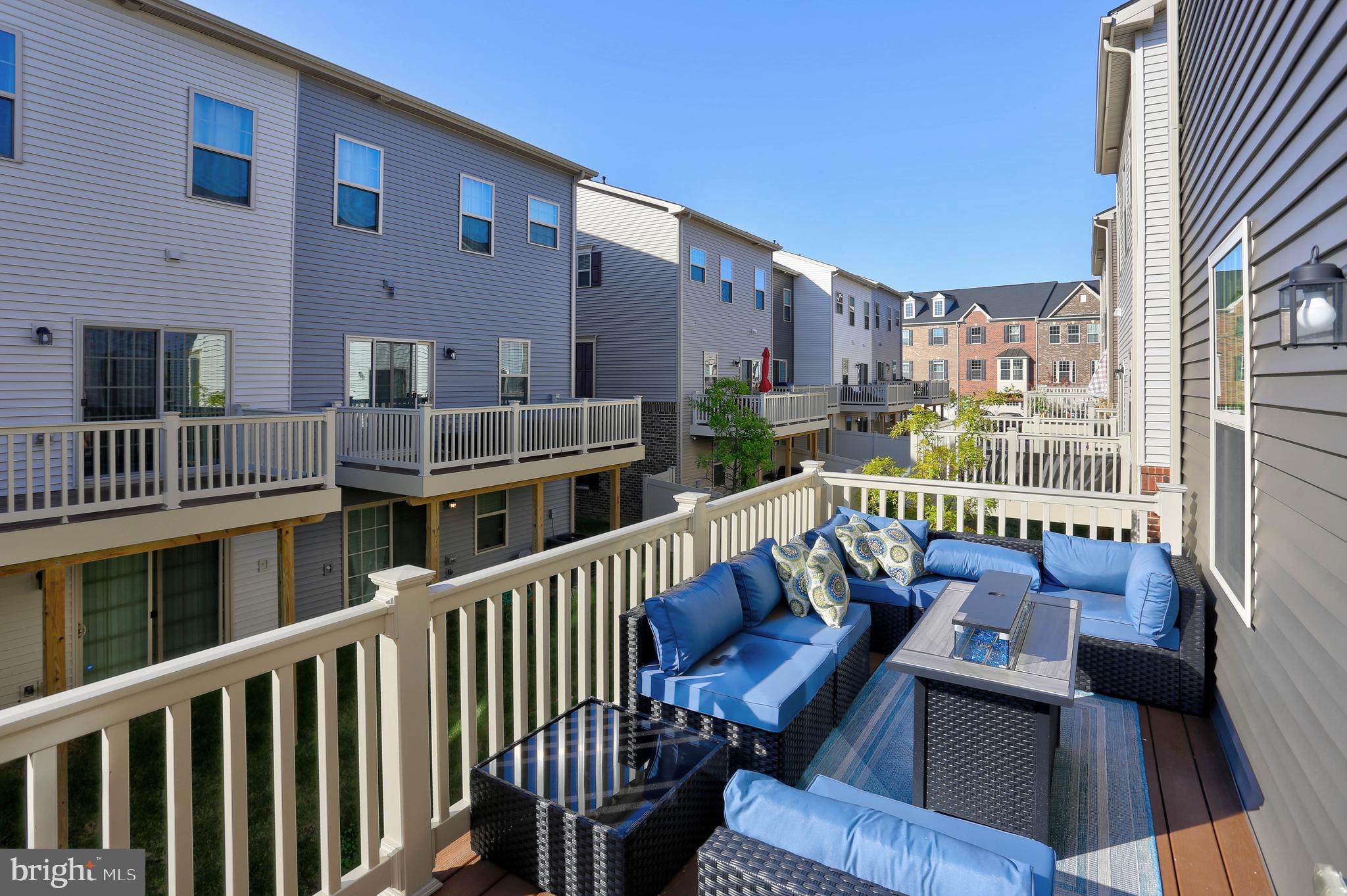 WESTSIDE - Residential