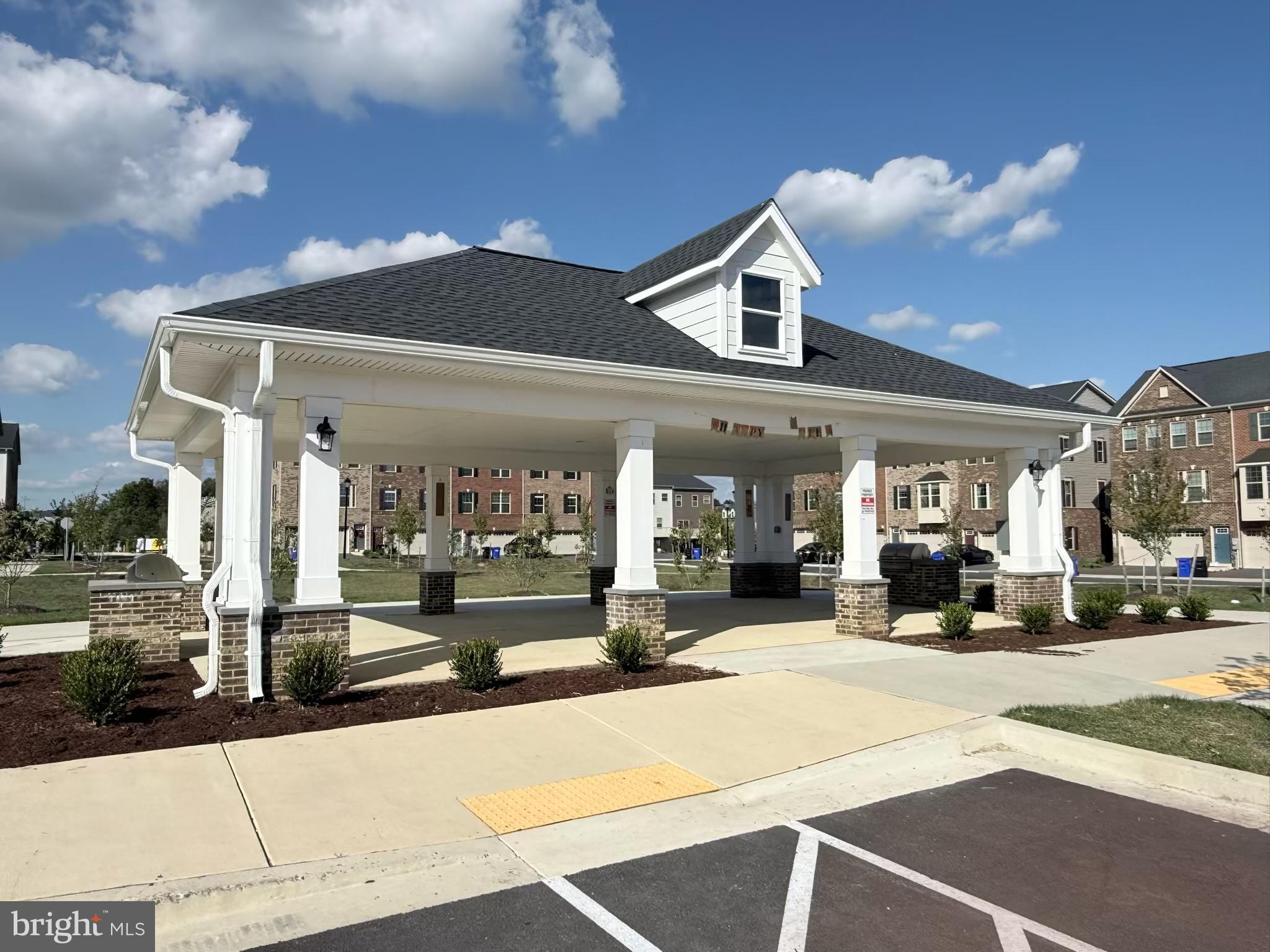 WESTSIDE - Residential