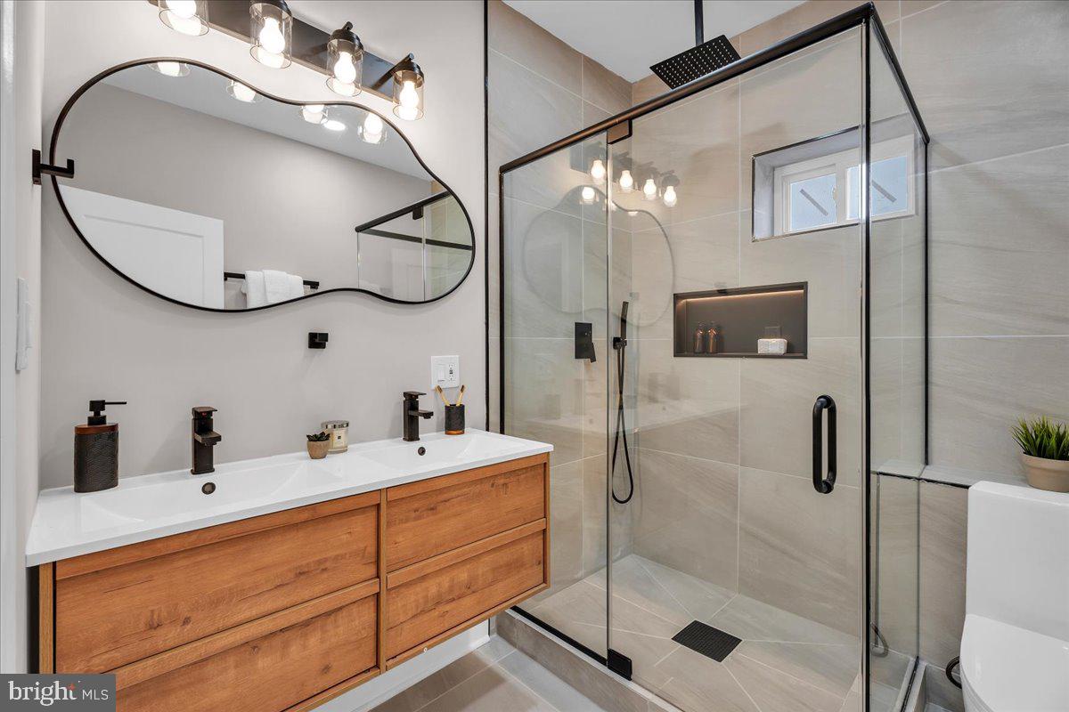 EAST PASSYUNK CROSSING - Residential