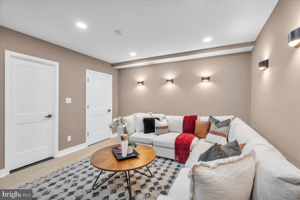 EAST PASSYUNK CROSSING - Residential