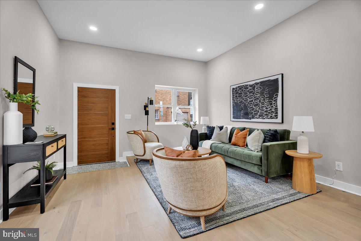 EAST PASSYUNK CROSSING - Residential