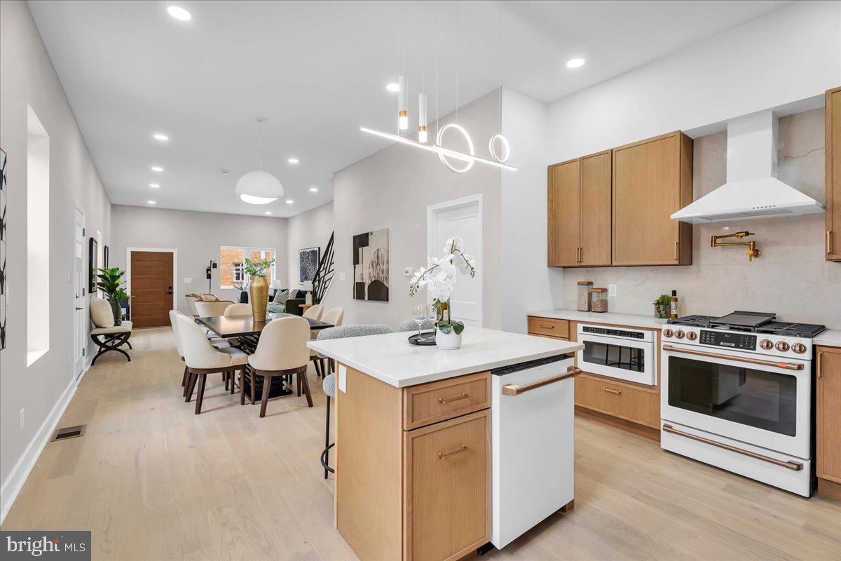 EAST PASSYUNK CROSSING - Residential