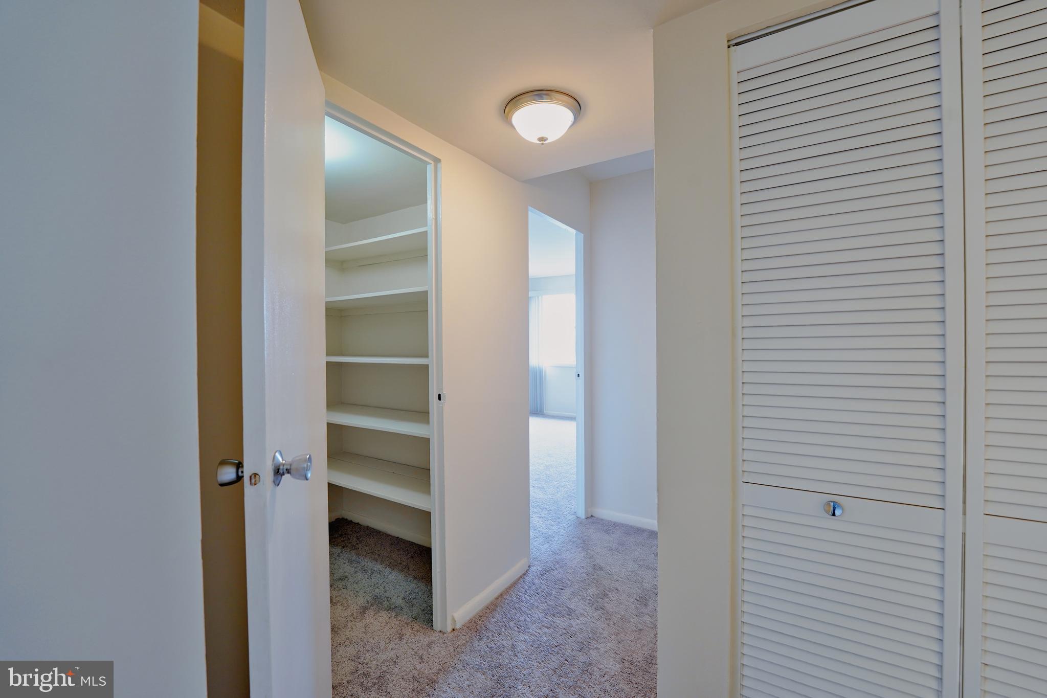 THE SEASONS - Residential