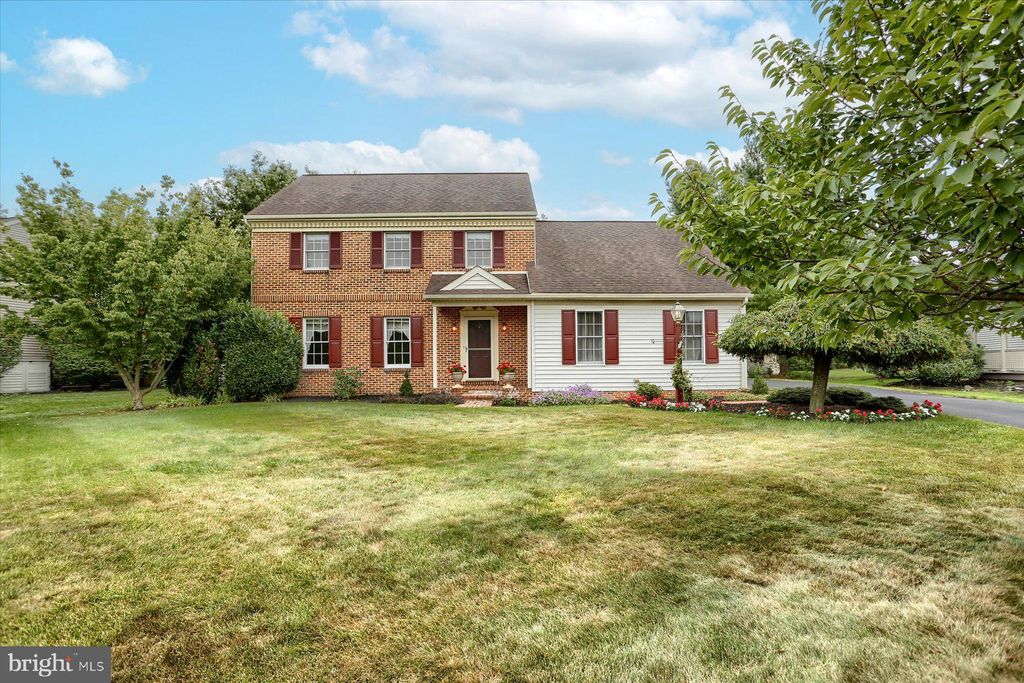 Photo of 2005 CHAPEL FORGE DR, LANCASTER, PA 17601 (MLS # PALA2039364)