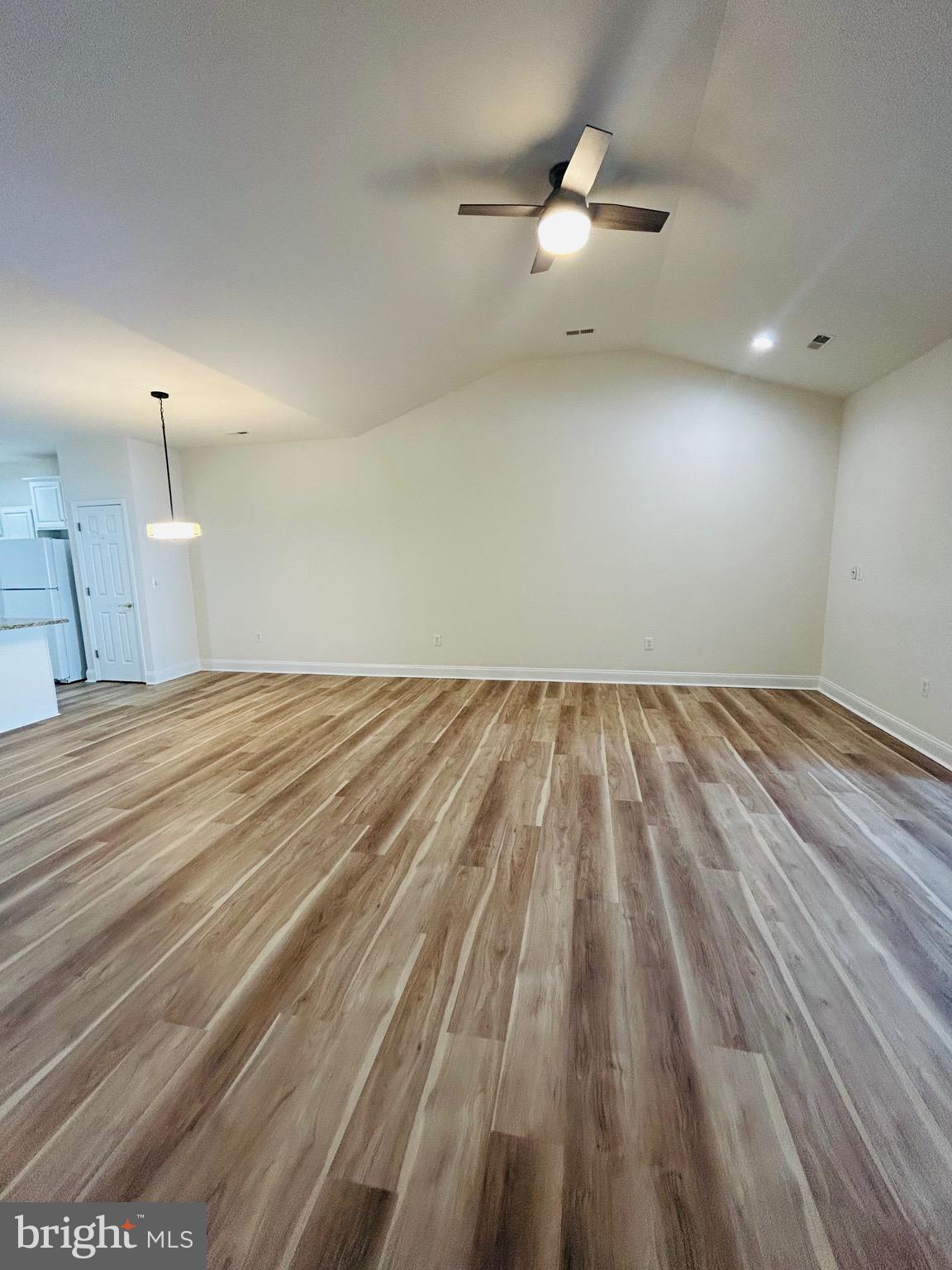 AUTUMN GLEN - Residential Lease